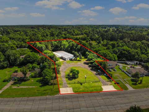 Homes For Sale - 1308 Hwy 11<br/> Hughes Springs, TX 75656