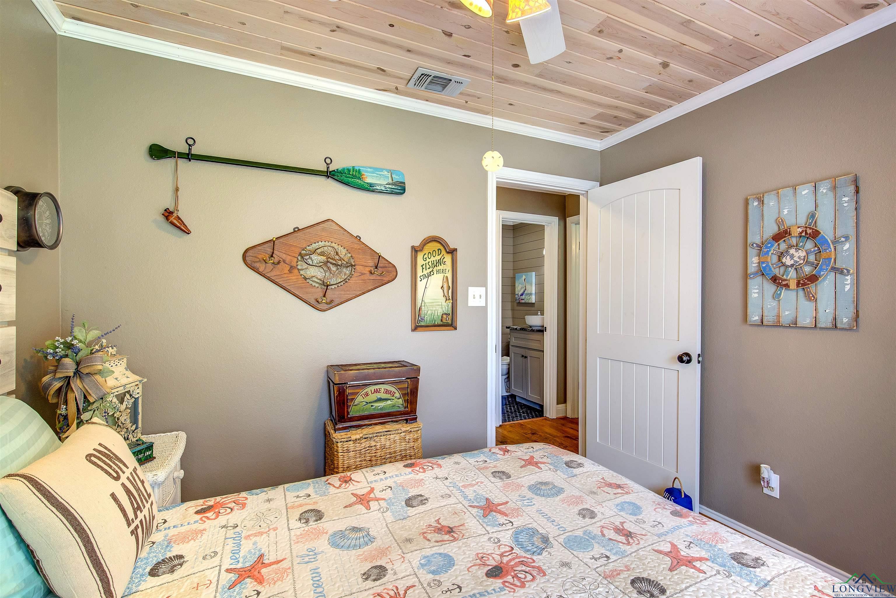 209 Rocky Point Rd, Mount Vernon, Texas image 17