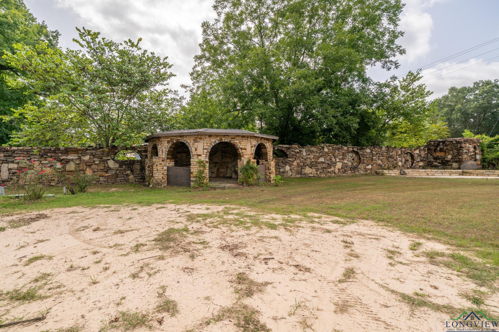 111 Cleerewoods Rd, Avinger, Texas image 33