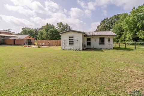 A home in Avinger