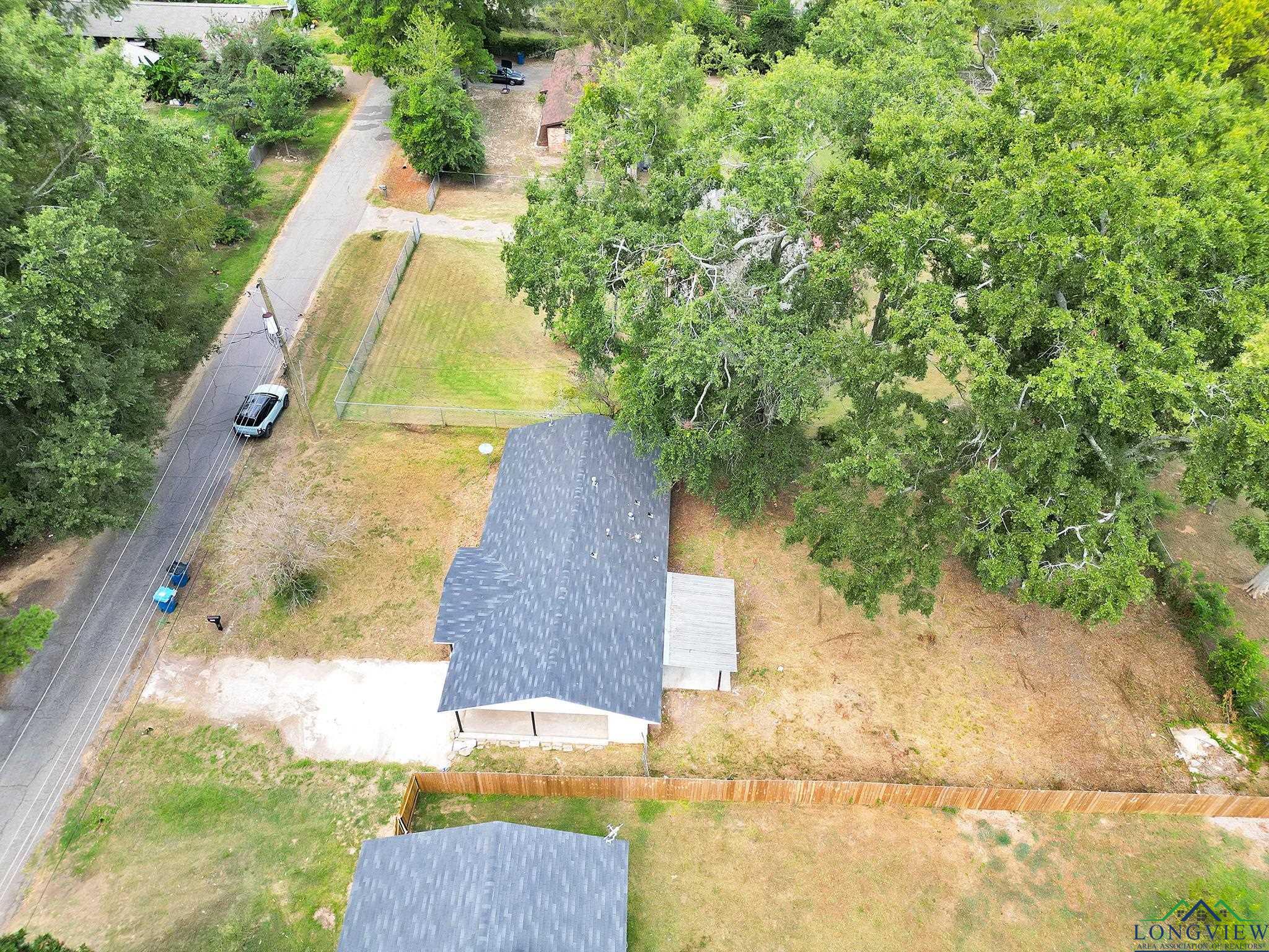 2206 Addiebelle St, Marshall, Texas image 38