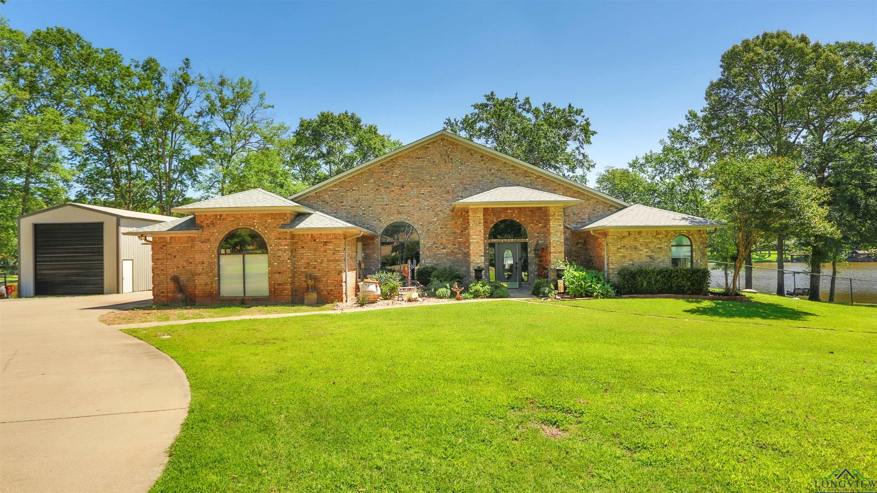 107 Kelly Ct, Marshall, Texas image 2
