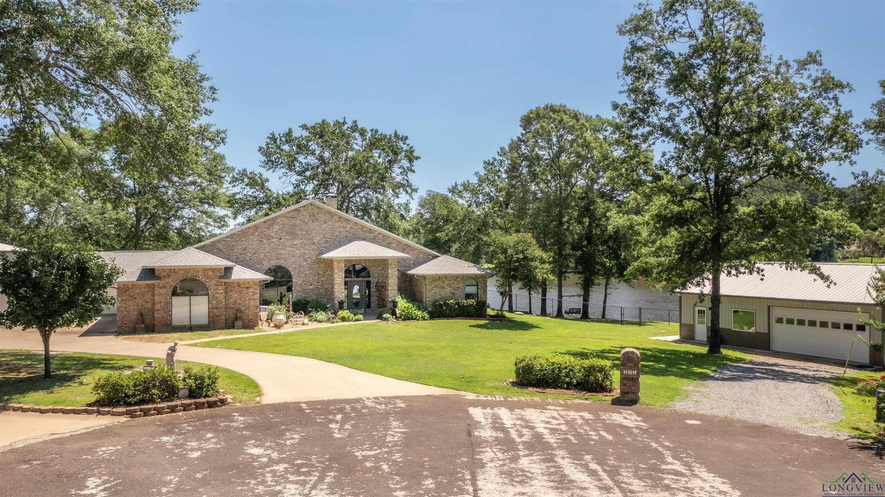 107 Kelly Ct, Marshall, Texas image 1