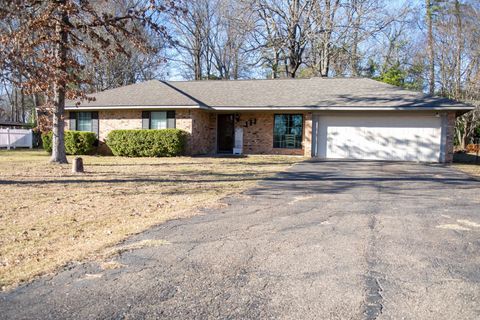 Homes For Sale - 111 Heights Park Drive<br/> Harrison County, Longview, TX 75601