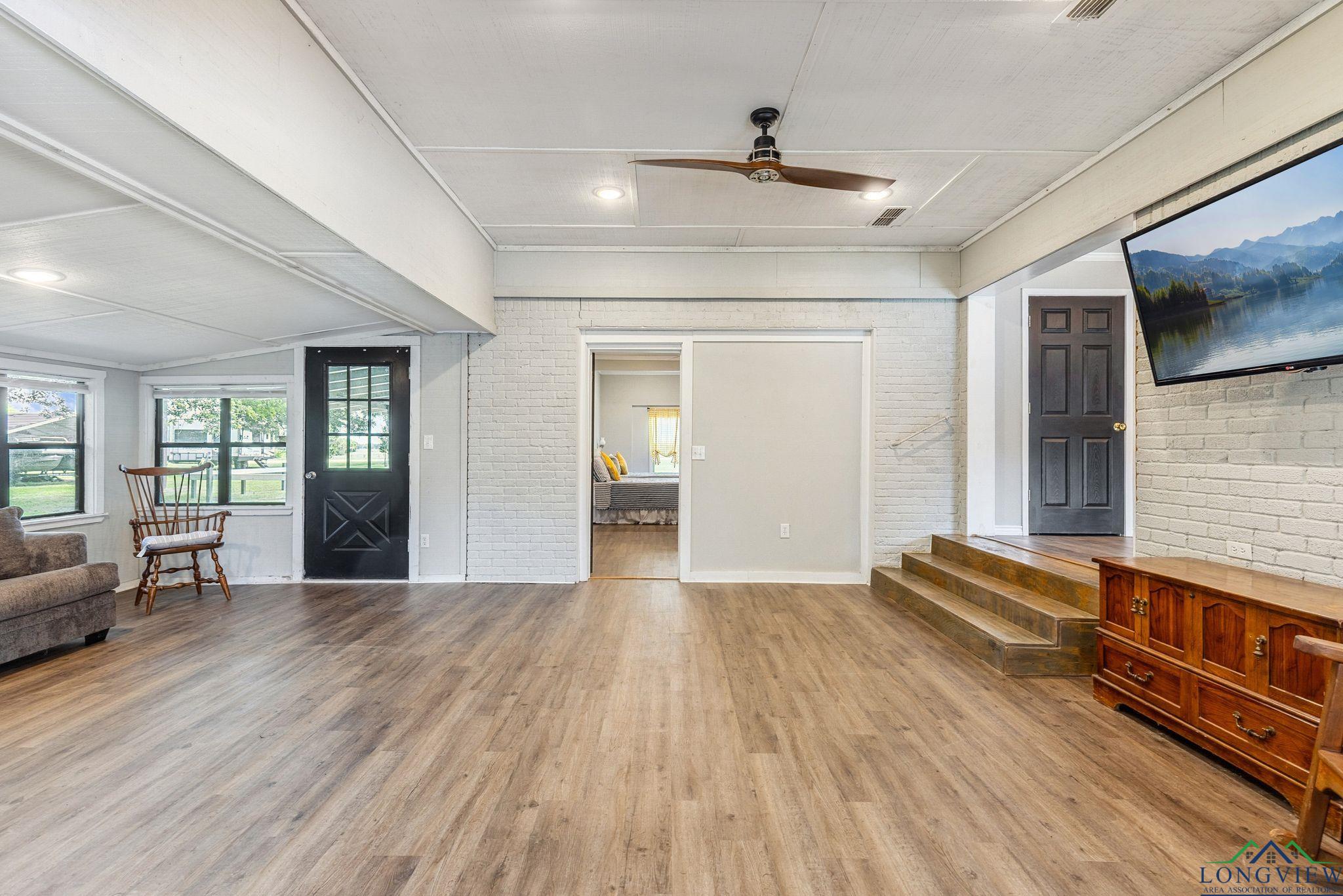 4564 Sh 110, Grand Saline, Texas image 26