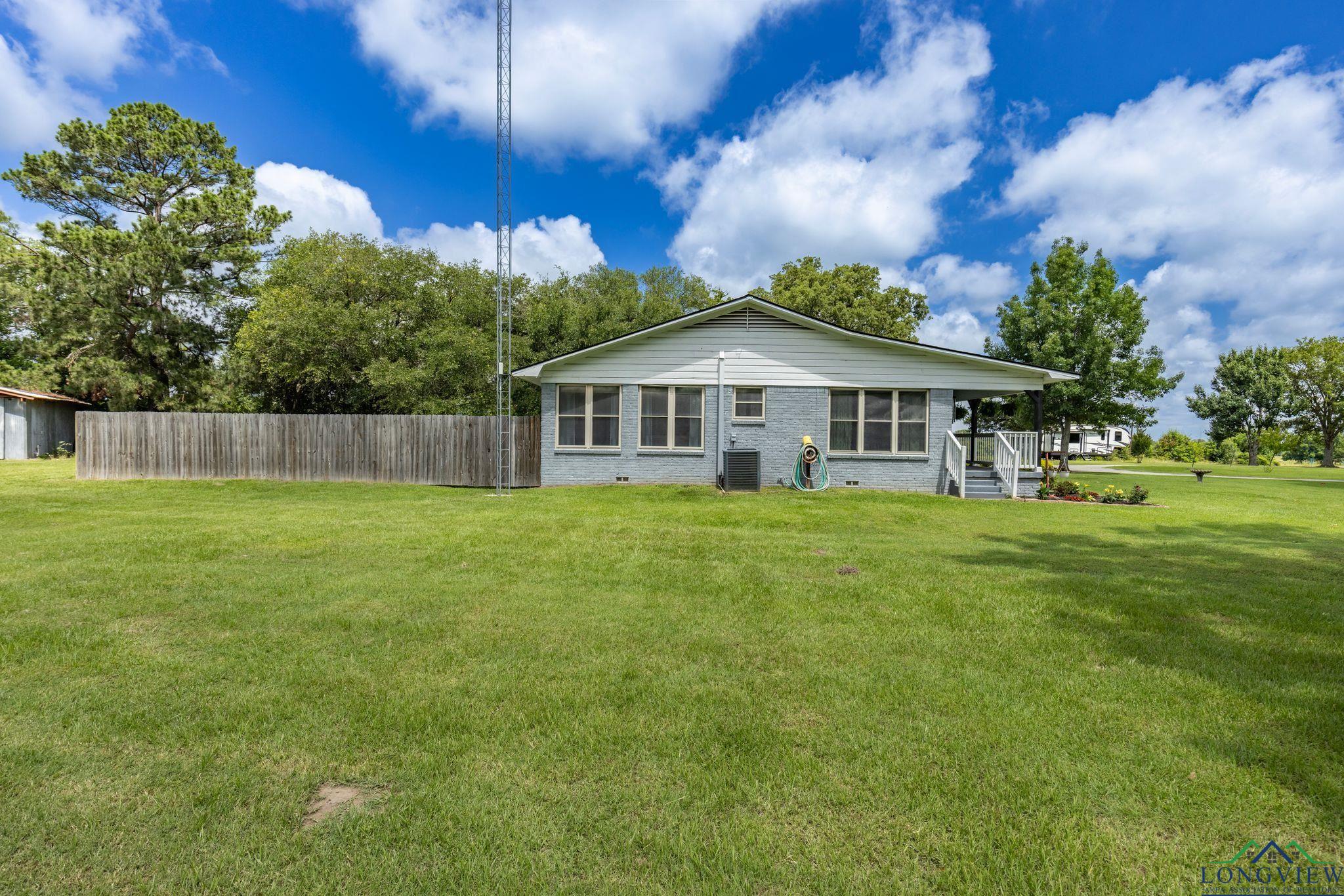 4564 Sh 110, Grand Saline, Texas image 9