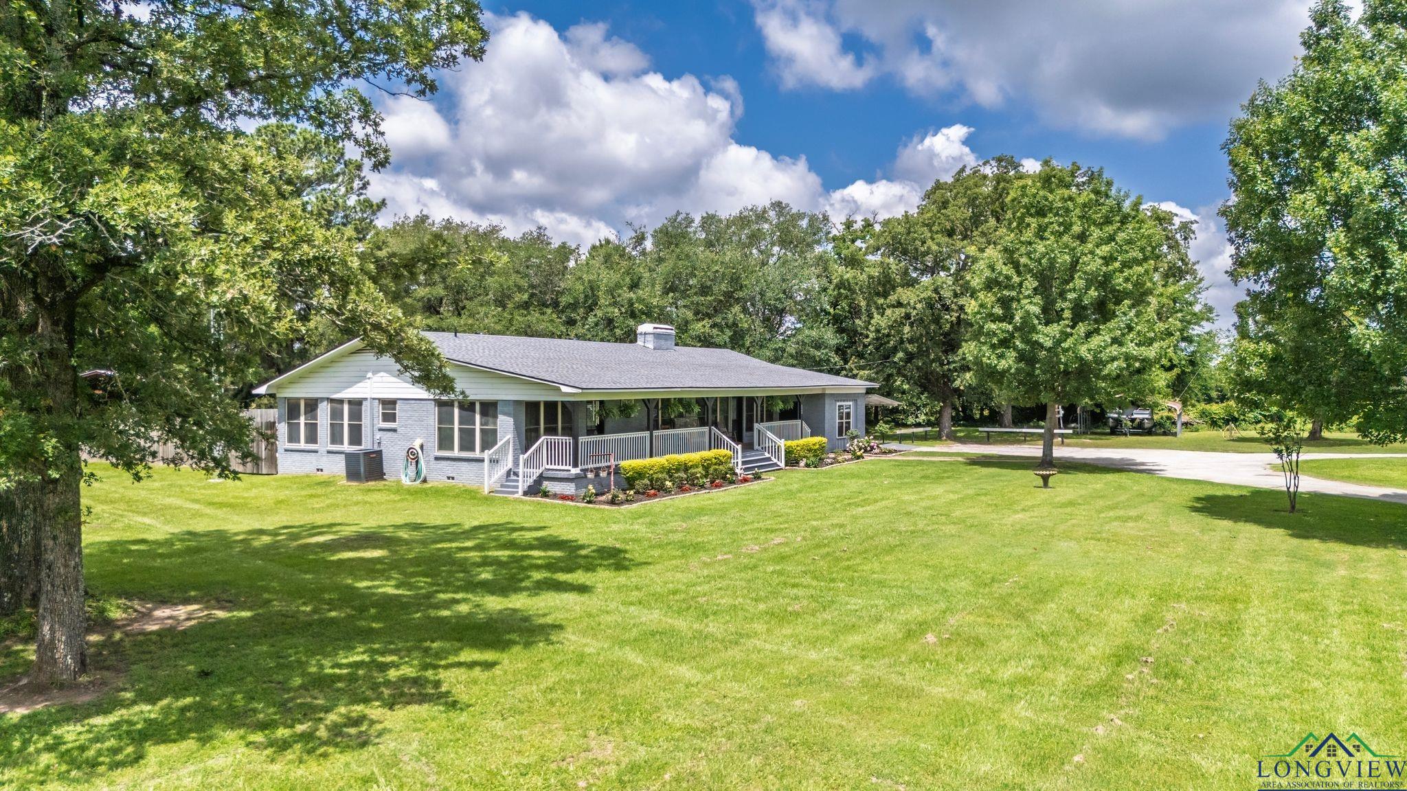 4564 Sh 110, Grand Saline, Texas image 8
