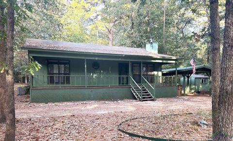 Homes For Sale - 1931 Valleywood Trail<br/> Holly Lake Ranch, TX 75765