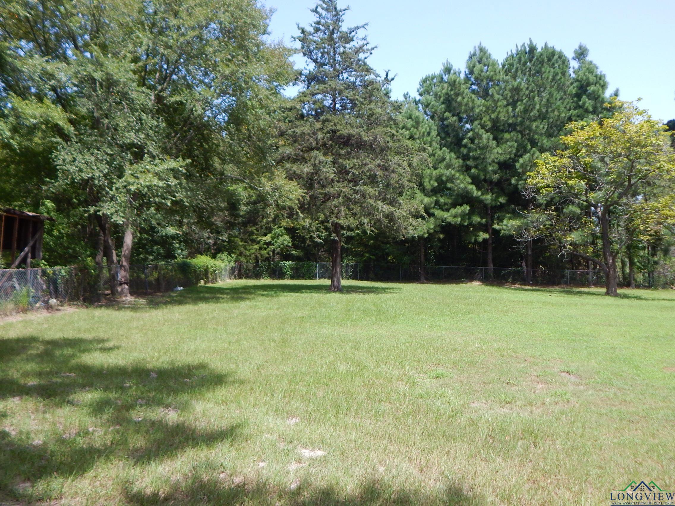 231 Woodpecker Rd, Gladewater, Texas image 5