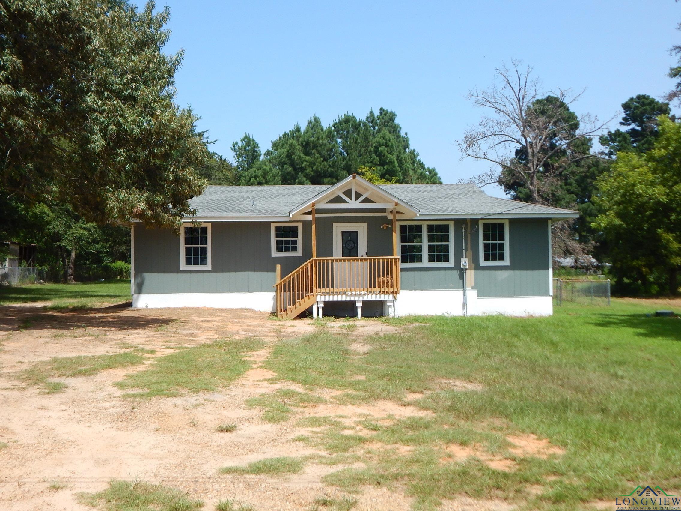 231 Woodpecker Rd, Gladewater, Texas image 1