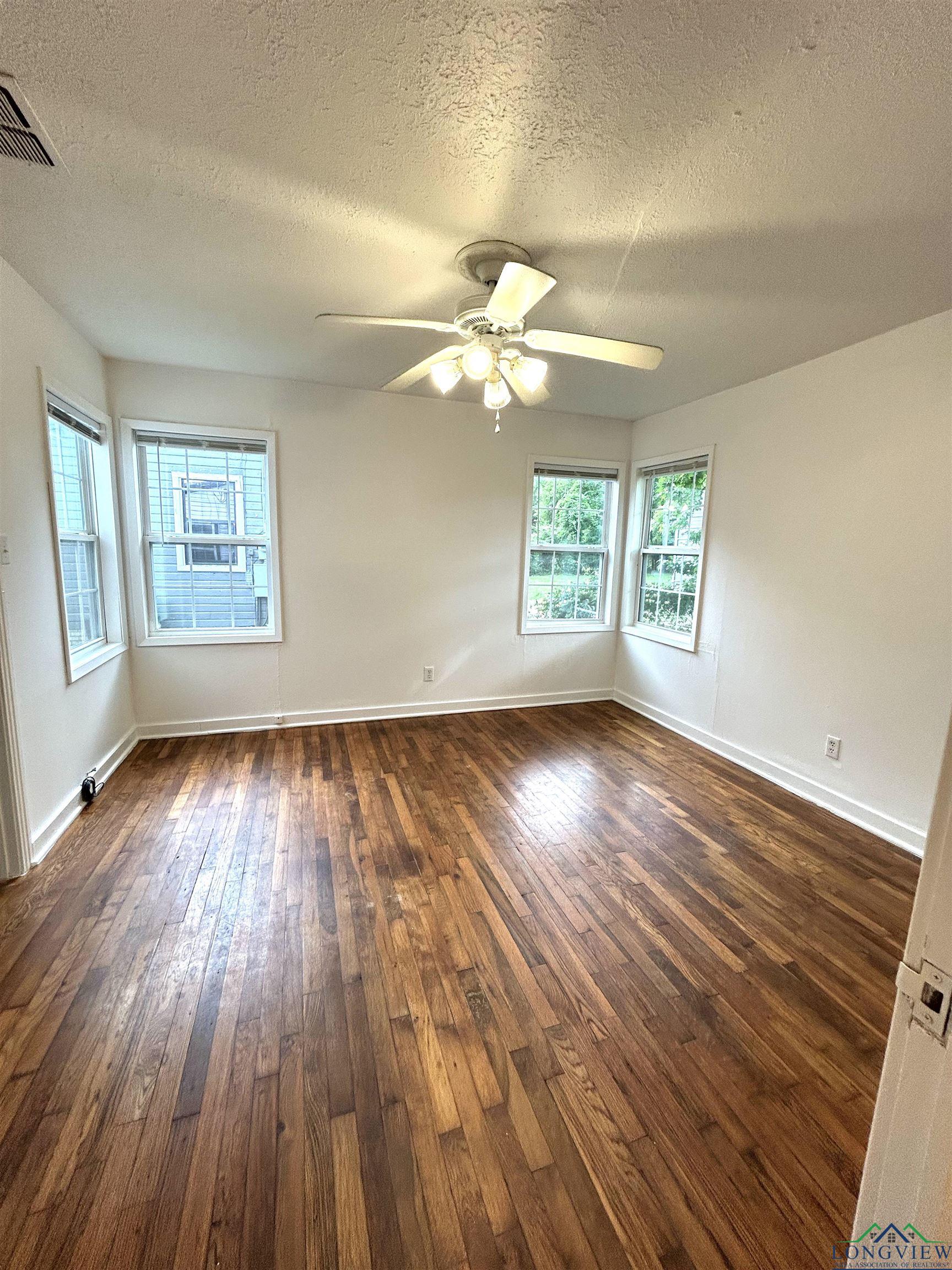 313 Kilgore Drive, Henderson, Texas image 13