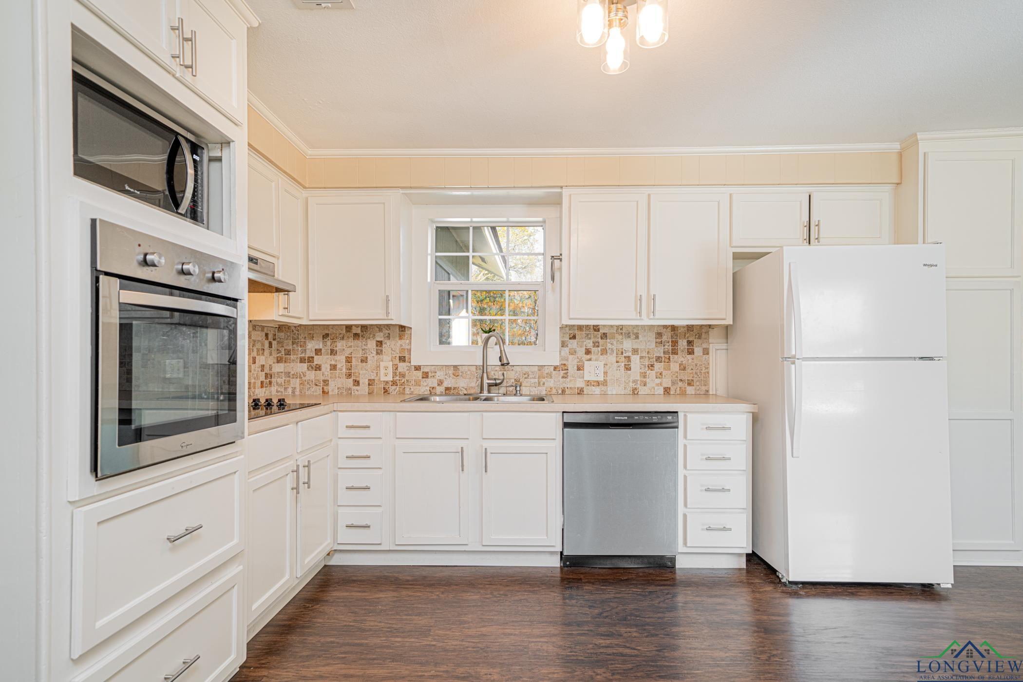 400 N Pearl St, Big Sandy, Texas image 14