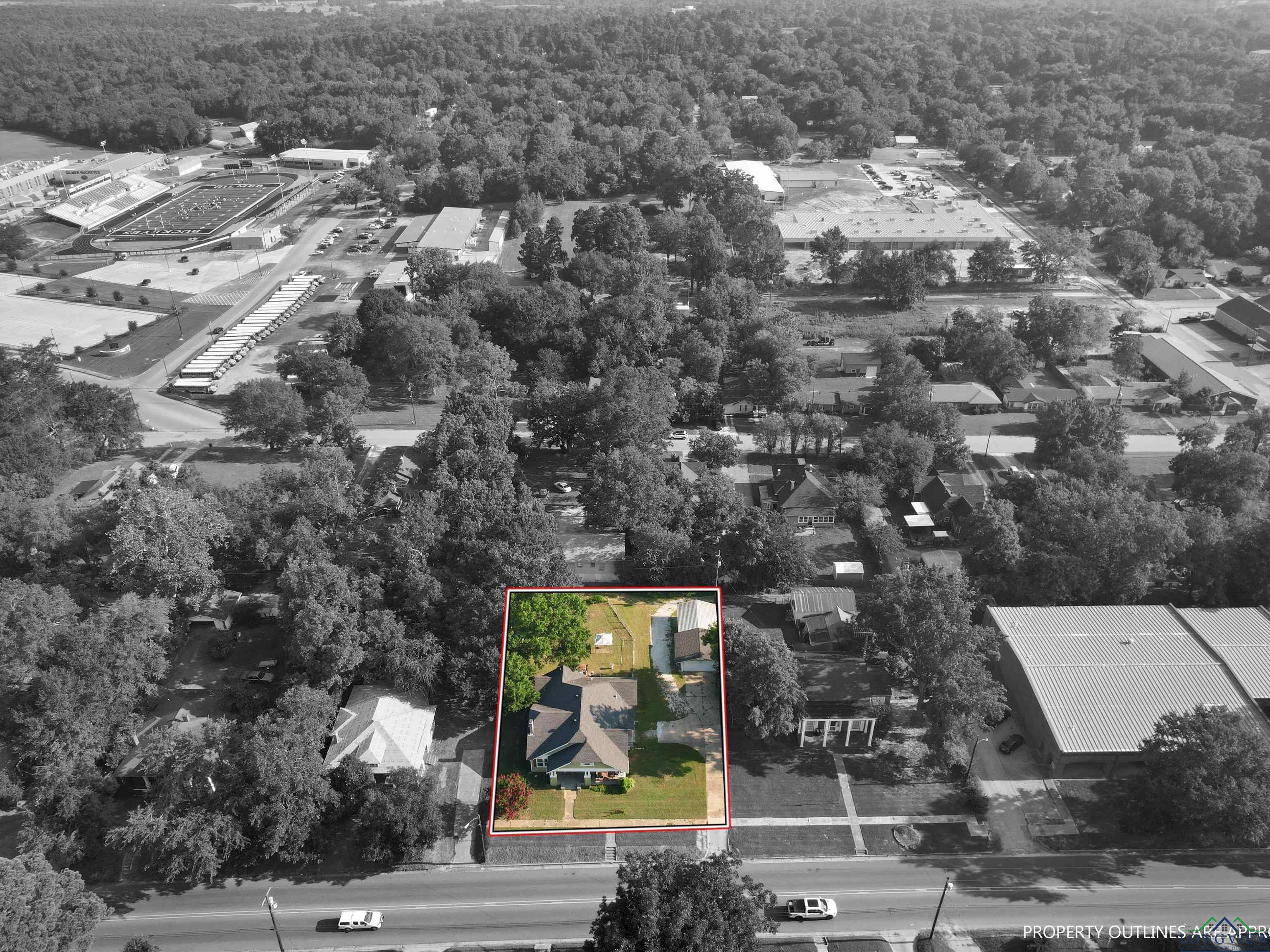 808 W Tyler St, Gilmer, Texas image 3