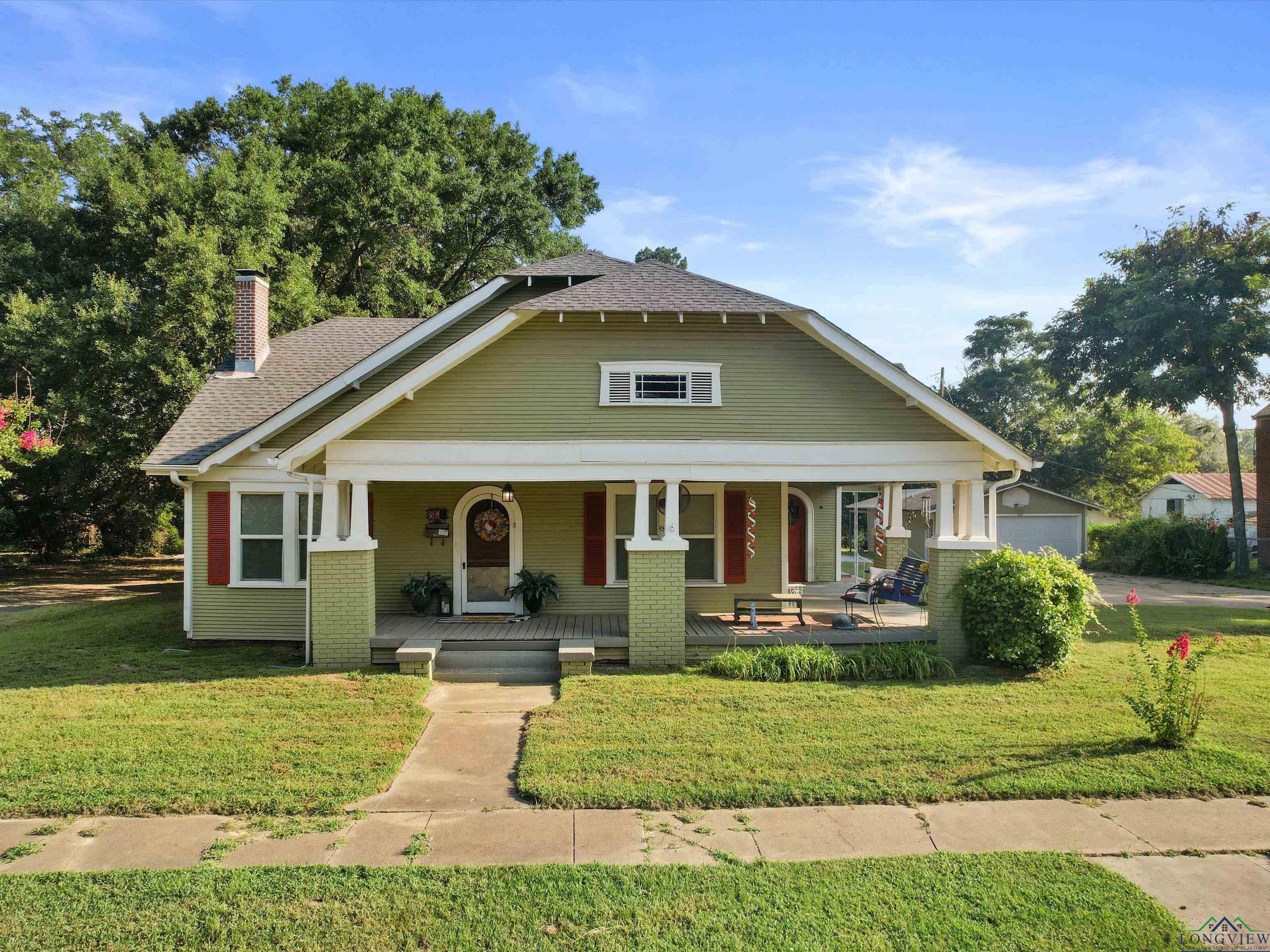 808 W Tyler St, Gilmer, Texas image 1
