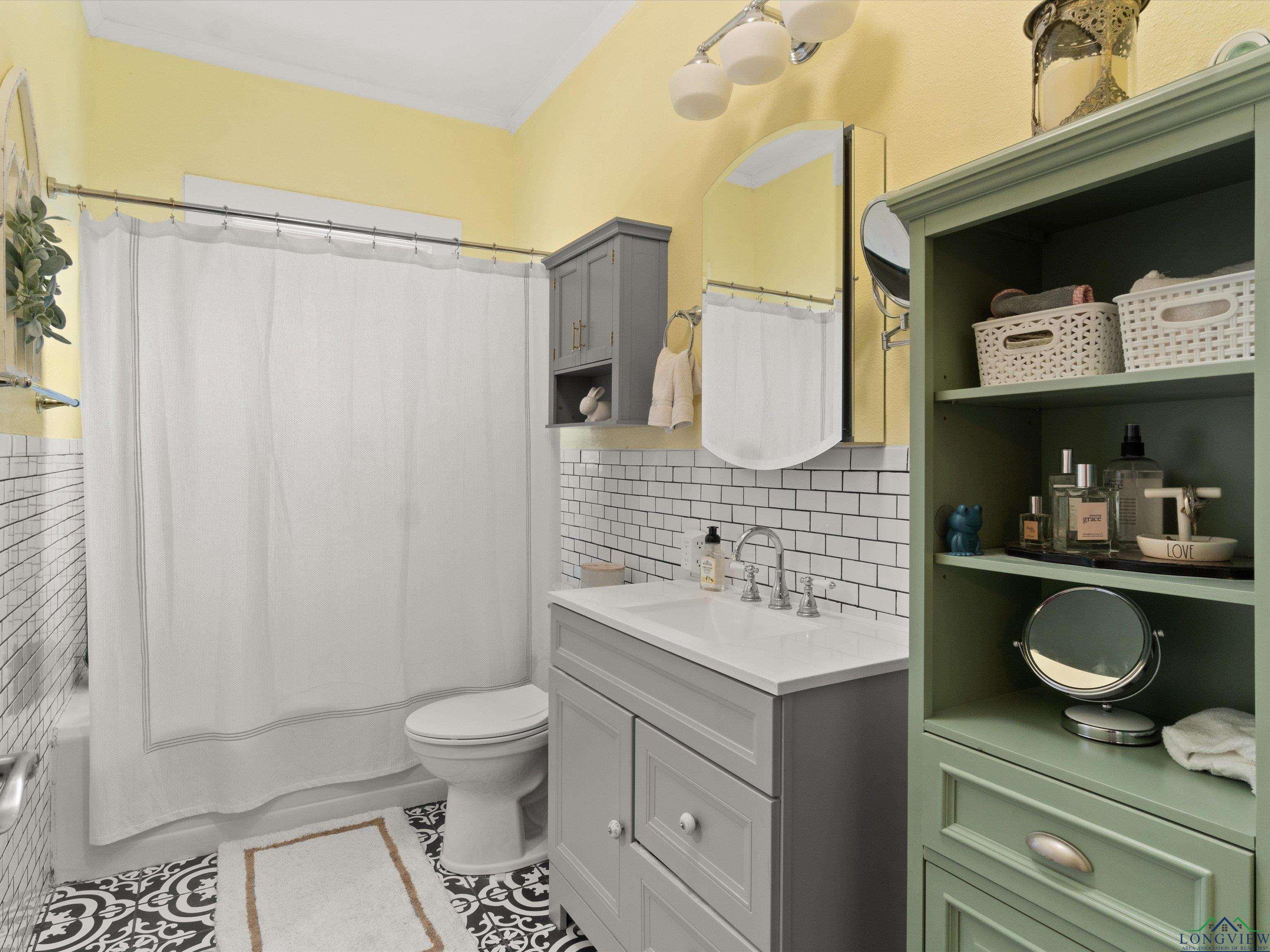 808 W Tyler St, Gilmer, Texas image 23