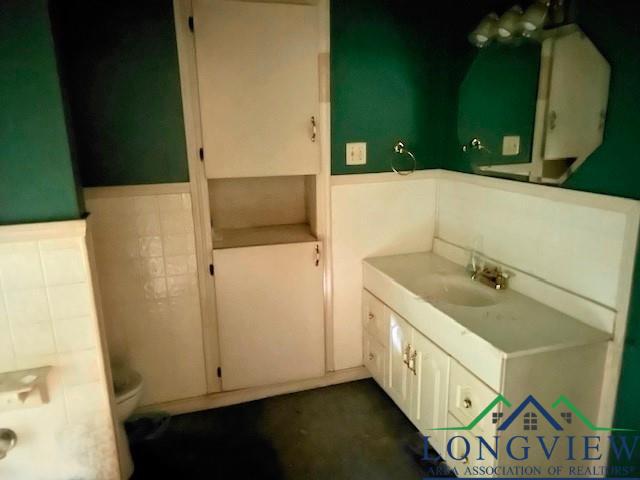 Jefferson, Texas 75657, United States, 3 Bedrooms Bedrooms, ,2 BathroomsBathrooms,Residential,Pending,59912