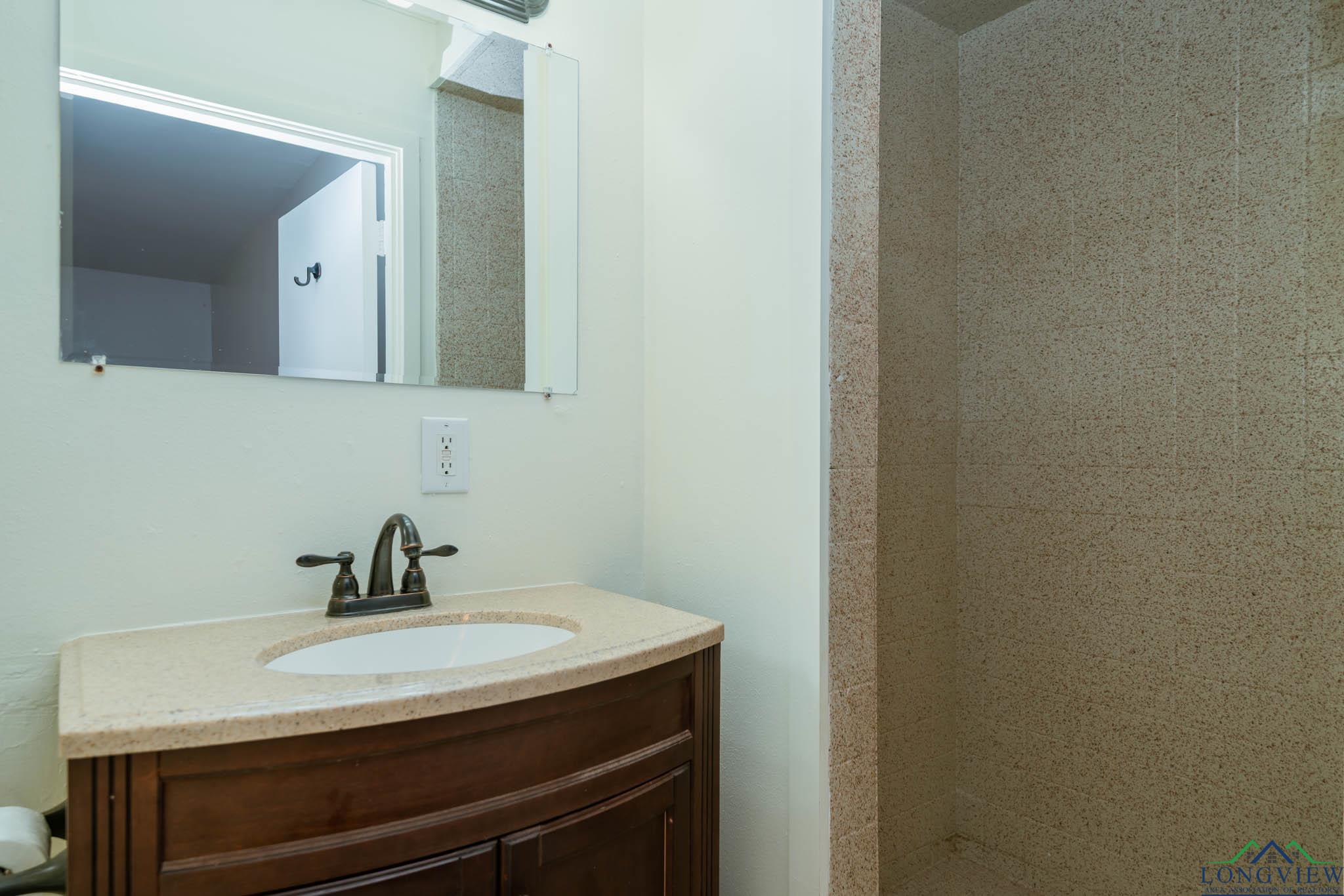 4 Iris Circle, Longview, Texas image 34
