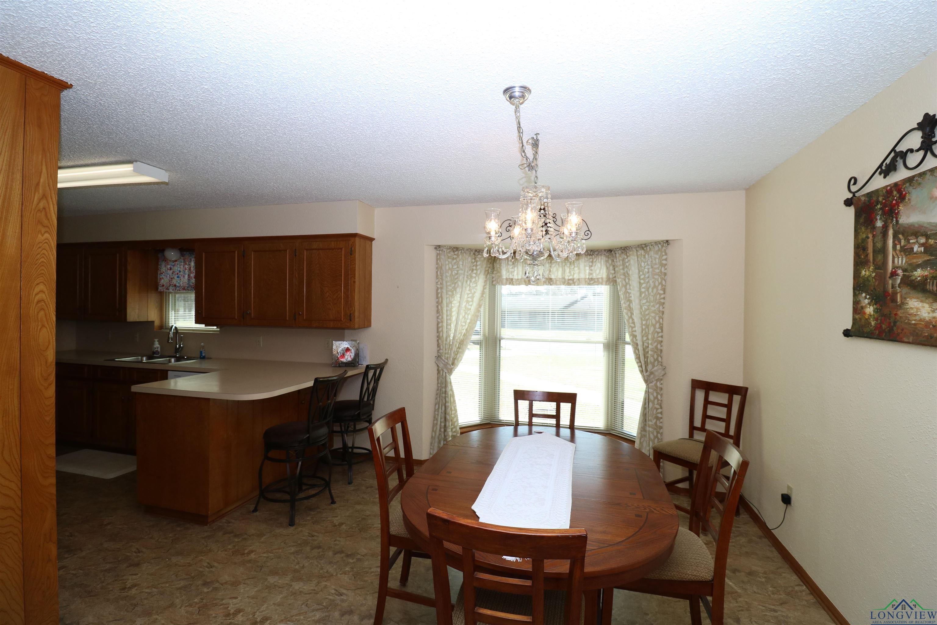 201 Terry St, White Oak, Texas image 15