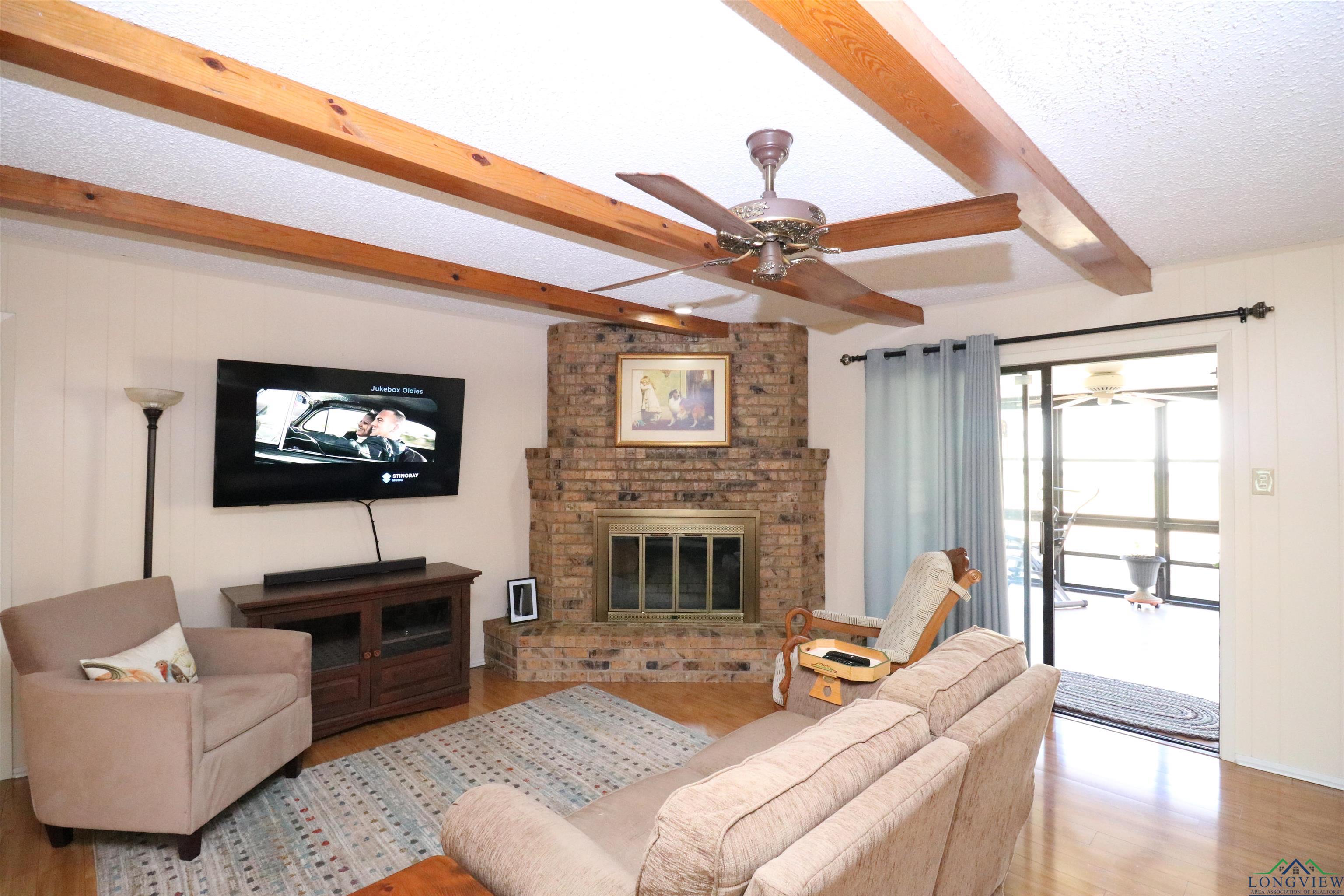 201 Terry St, White Oak, Texas image 7