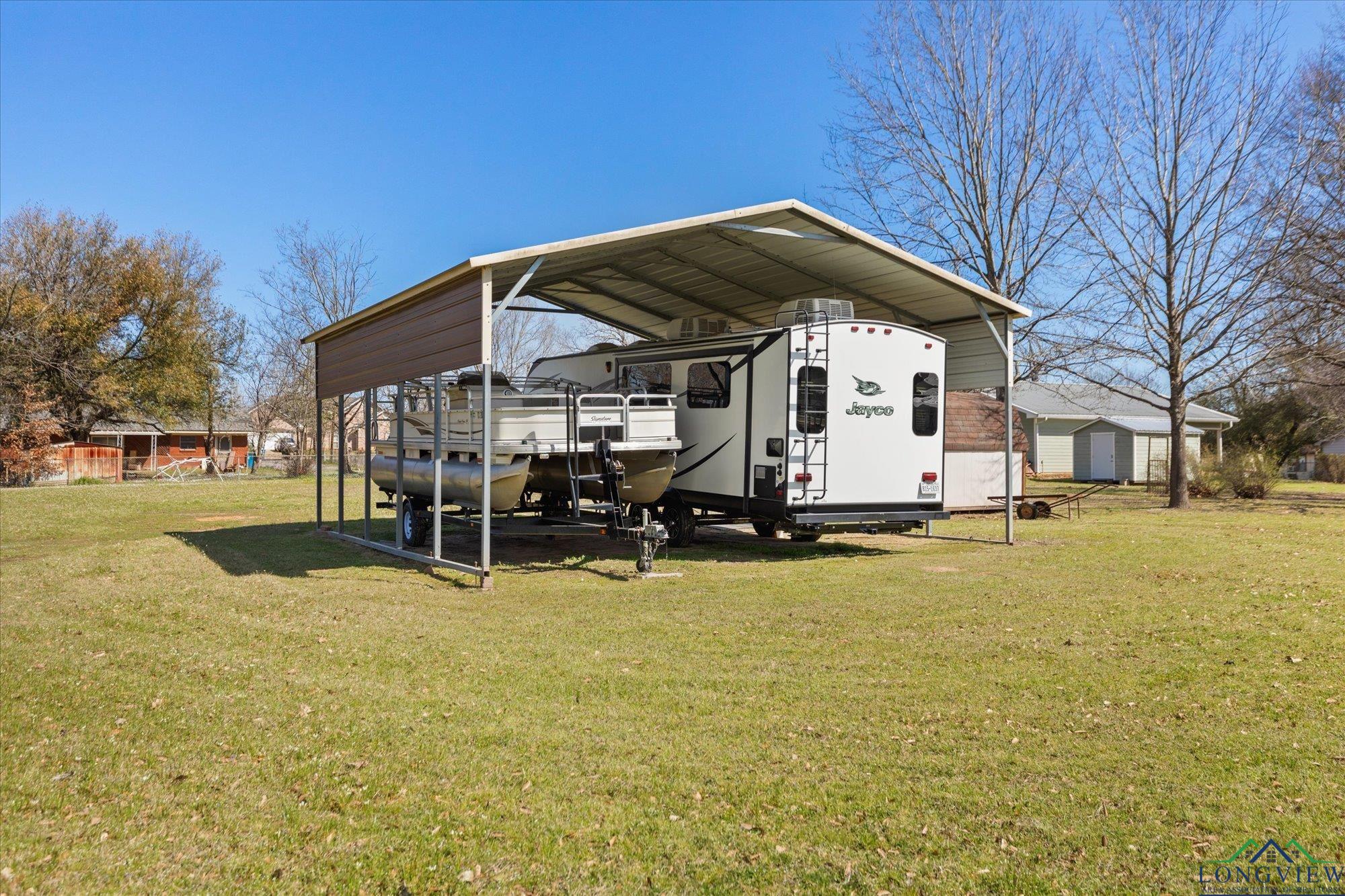201 Terry St, White Oak, Texas image 26