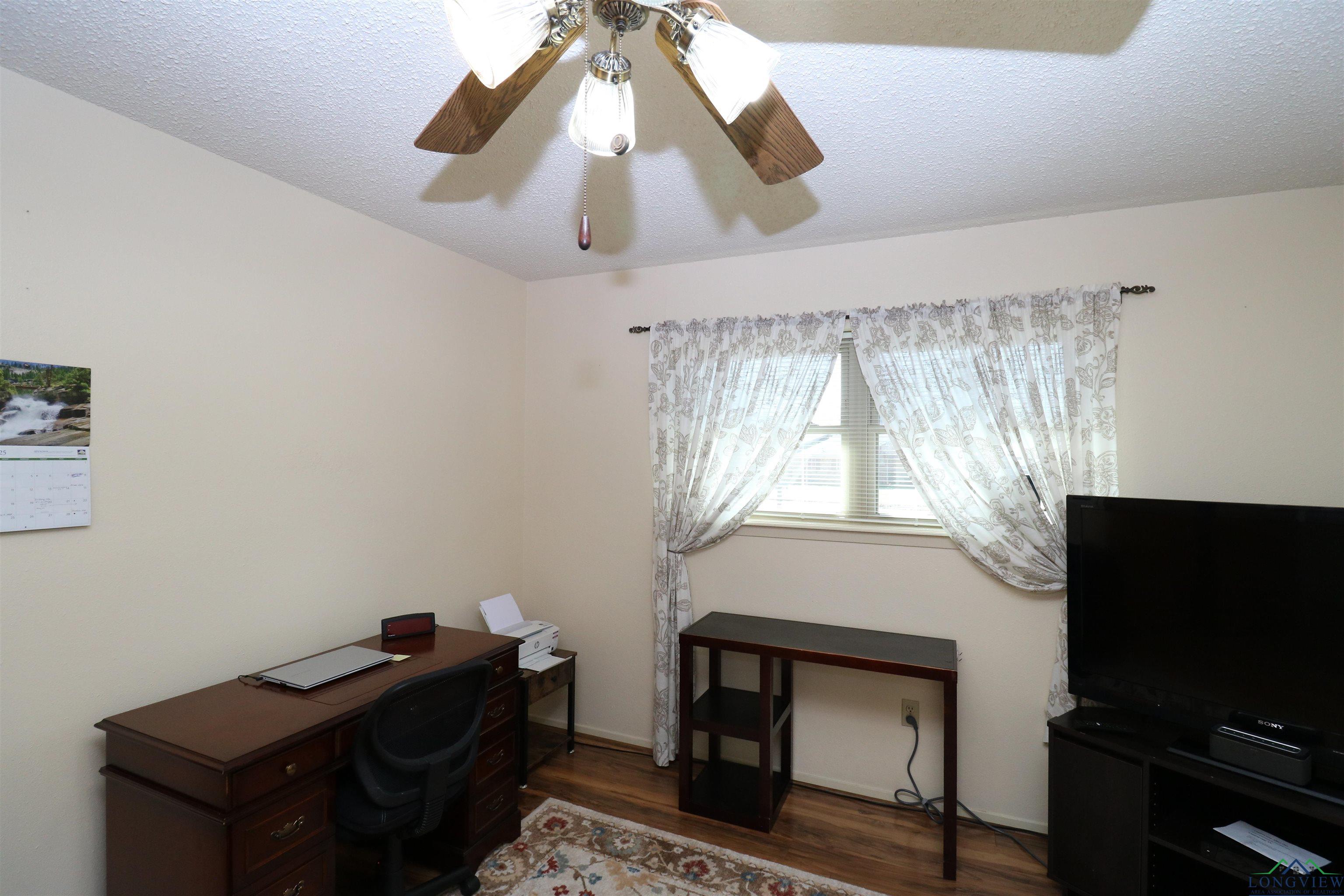 201 Terry St, White Oak, Texas image 19
