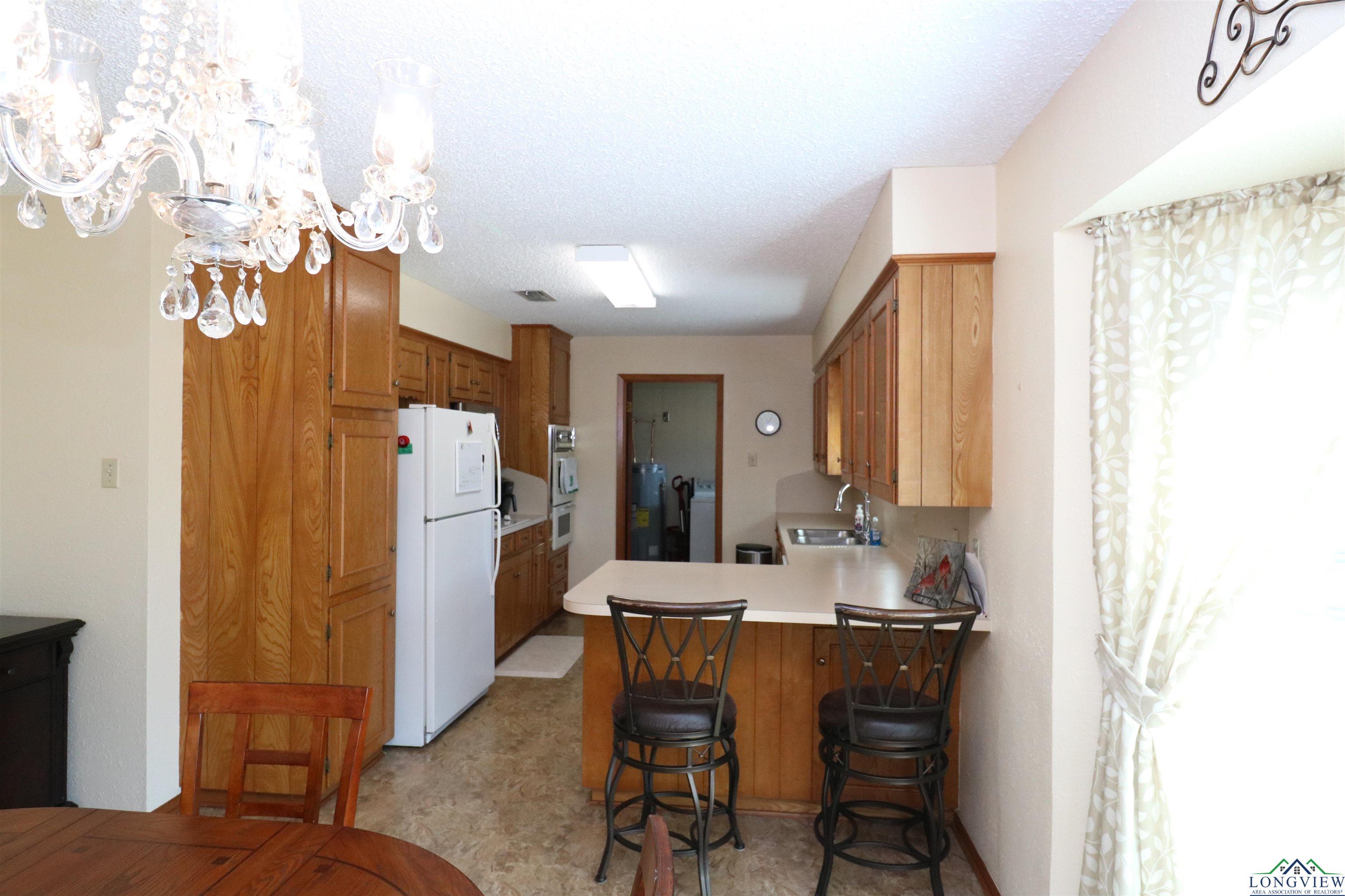 201 Terry St, White Oak, Texas image 12