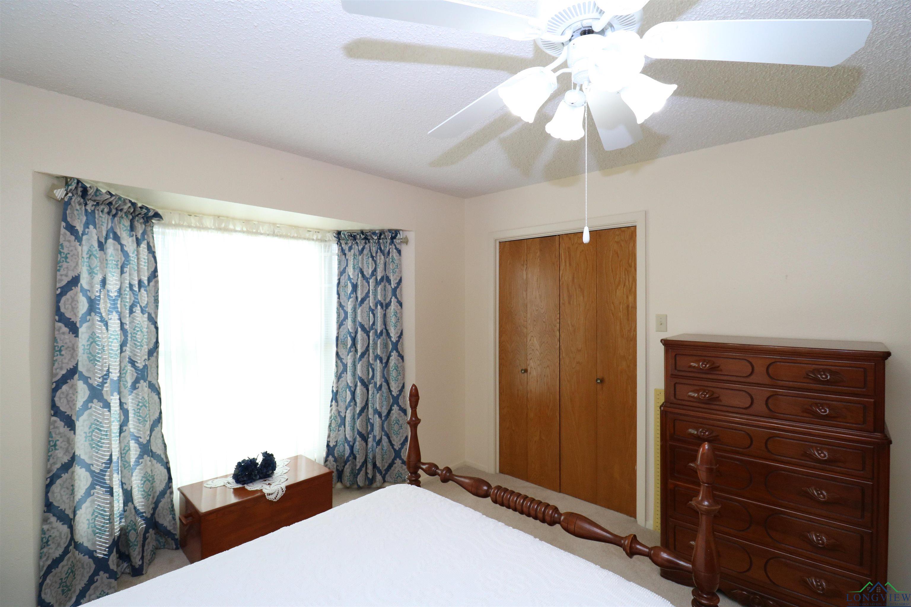 201 Terry St, White Oak, Texas image 17