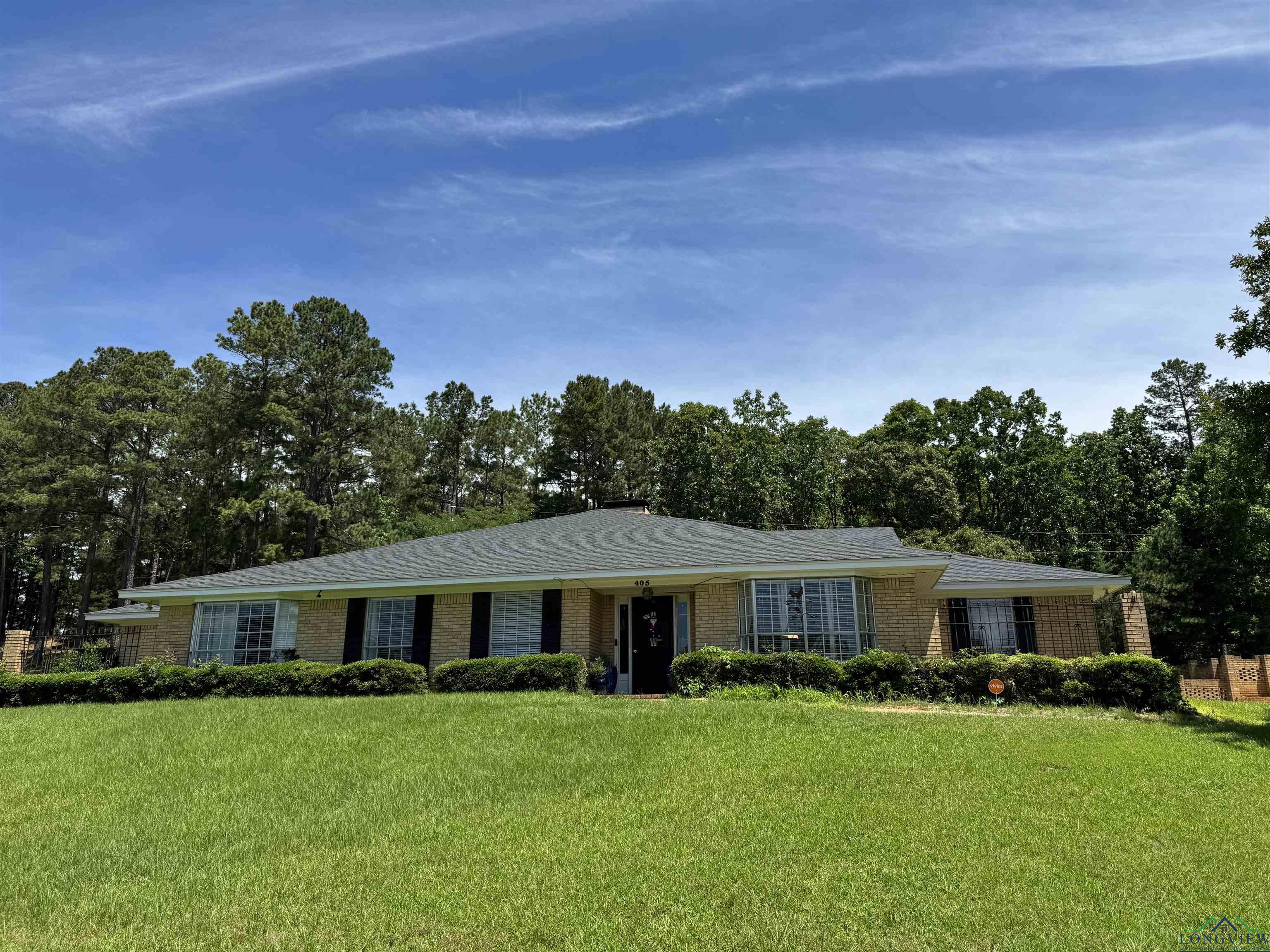 405 Pinecrest, Atlanta, Texas image 1