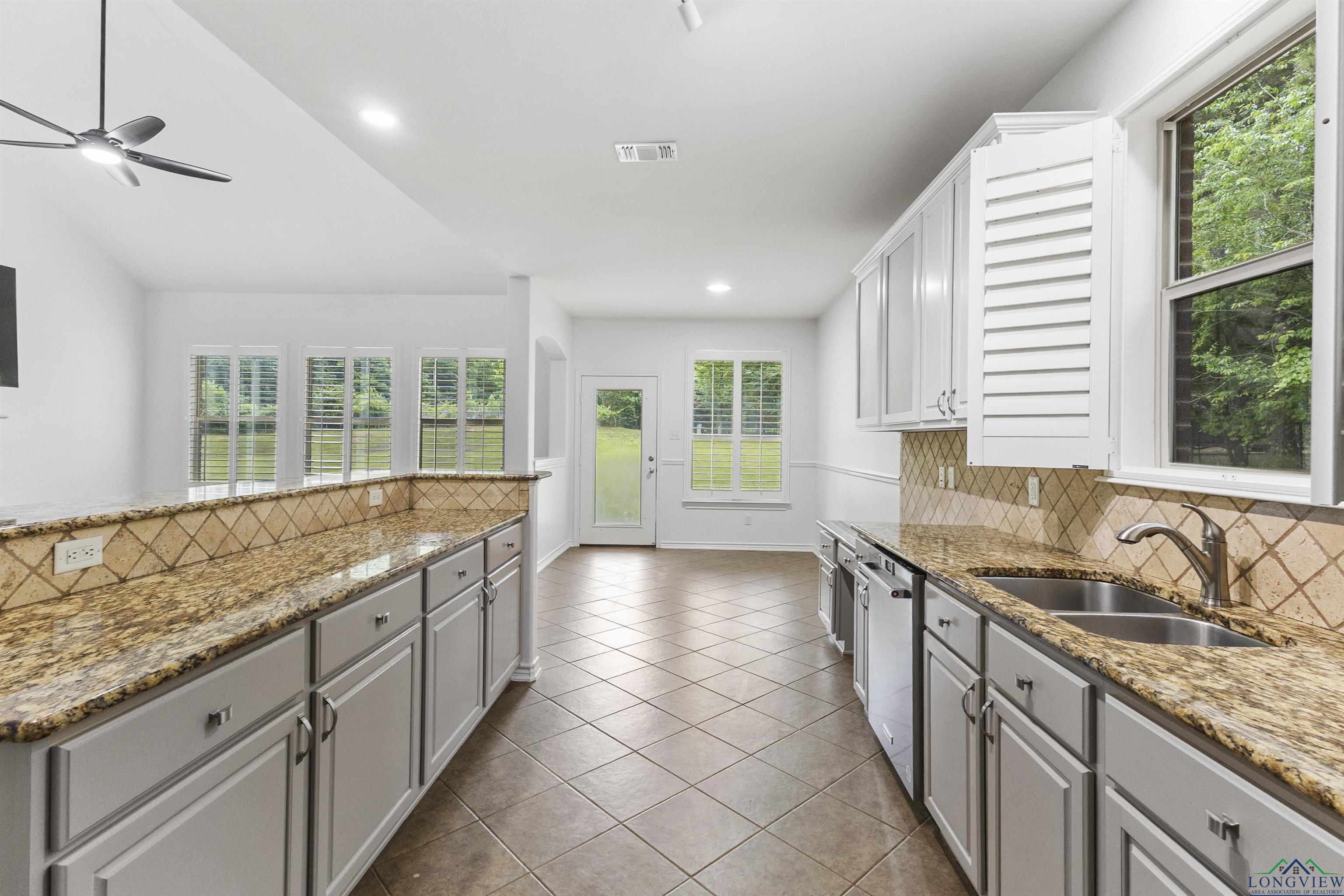 230 Sweetheart Ln, Longview, Texas image 12