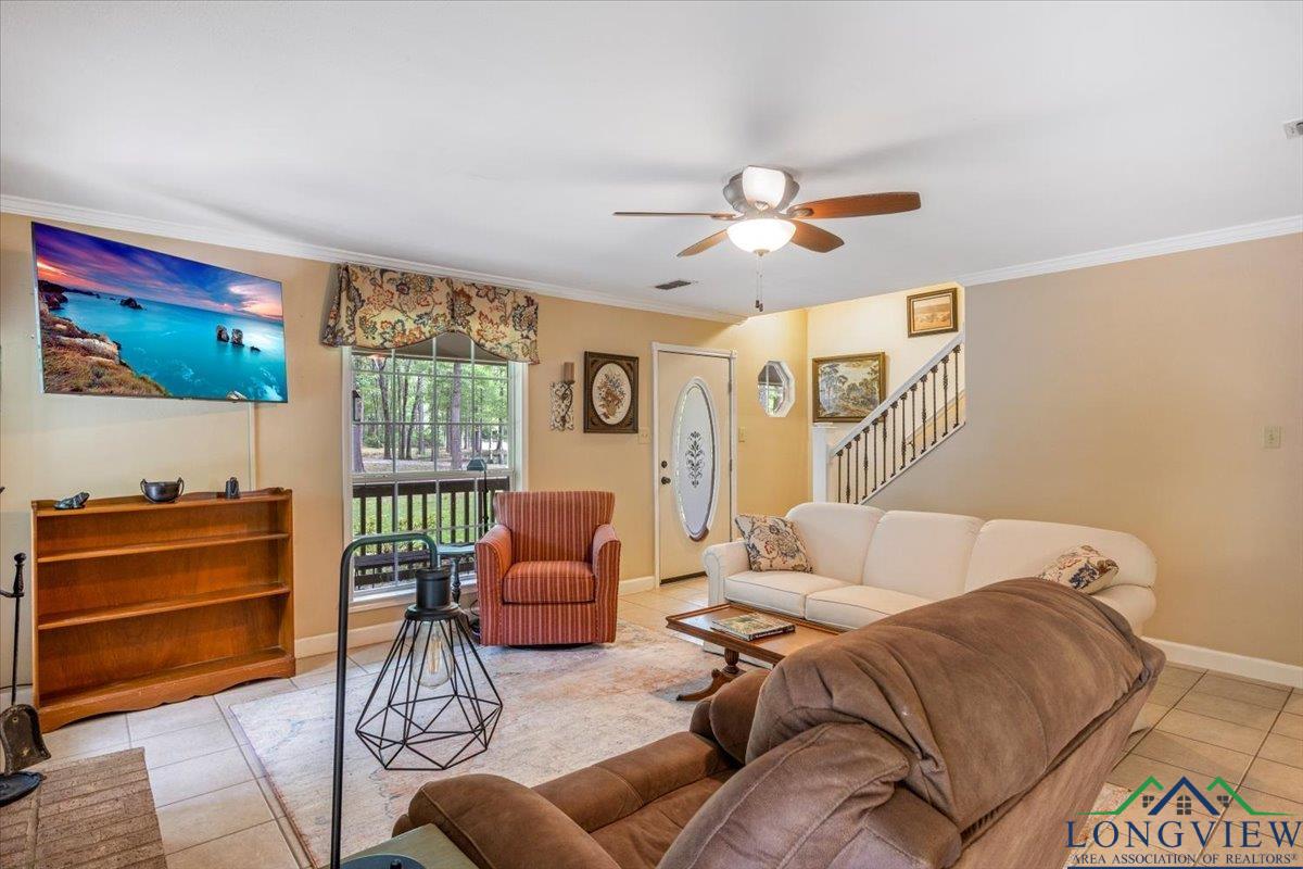 1709 W County Road 302 Avenue, Carthage, Texas image 9