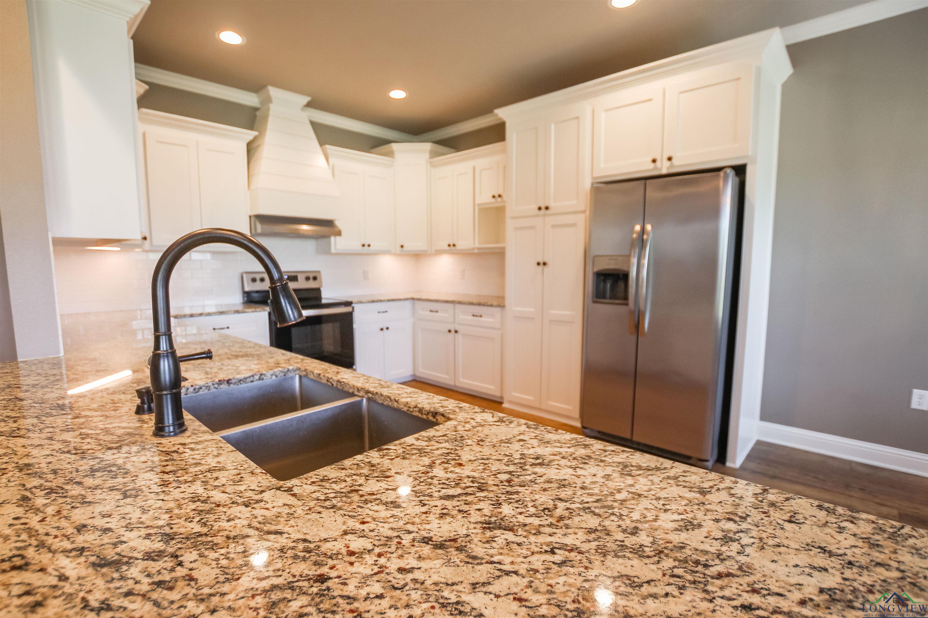 21515 Kayla Ln, Mineola, Texas image 7