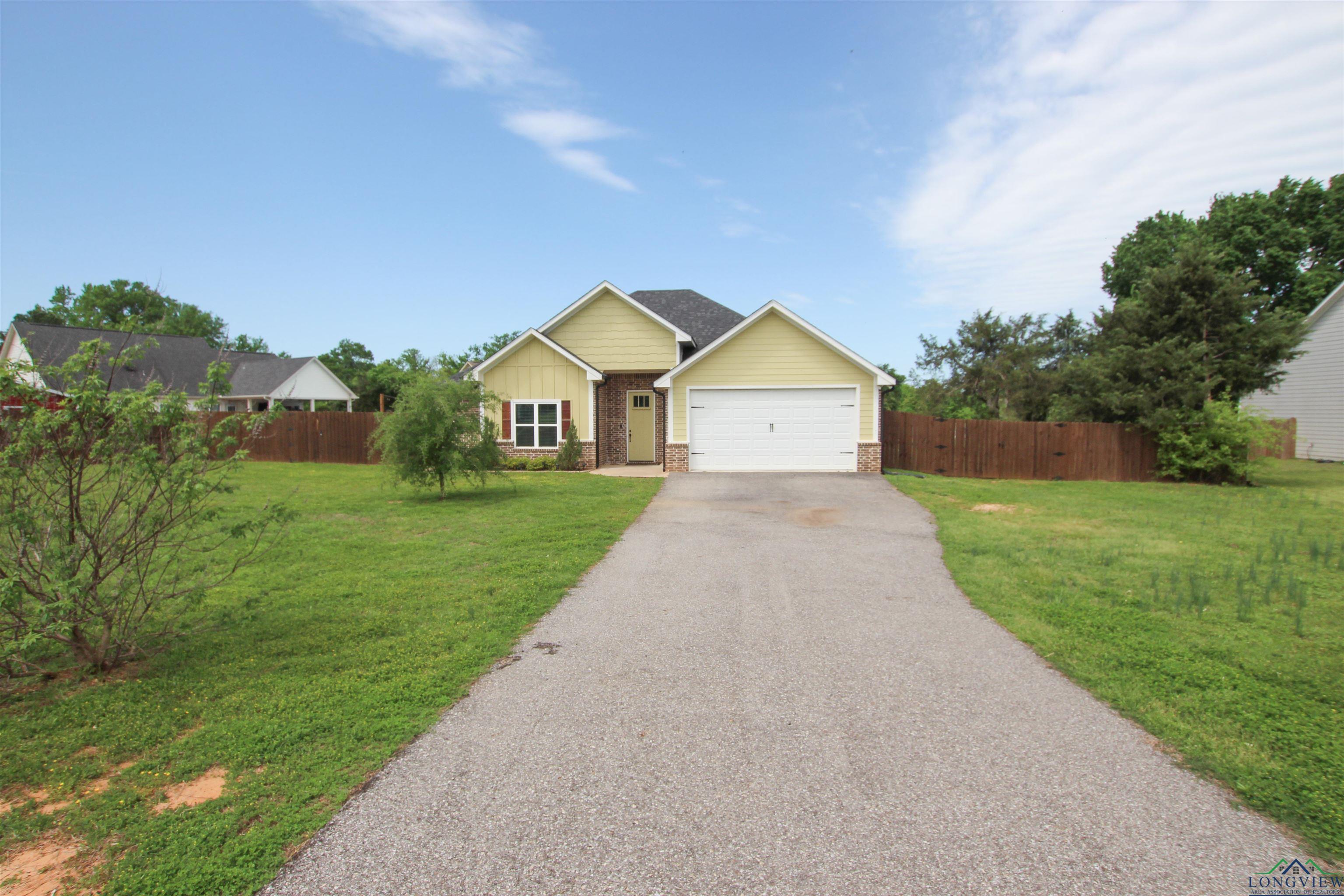 21515 Kayla Ln, Mineola, Texas image 2