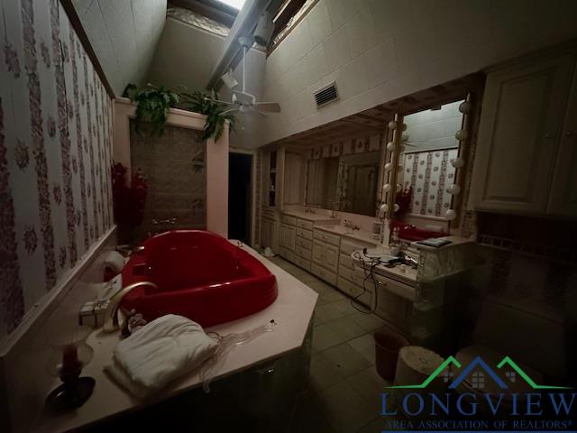 2209 & 2211 E Old Hwy 80, White Oak, Texas image 11