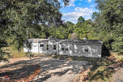 A home in Overton