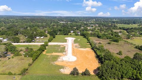 Homes For Sale - 107 W Teal Drive<br/> Troup, TX 75789