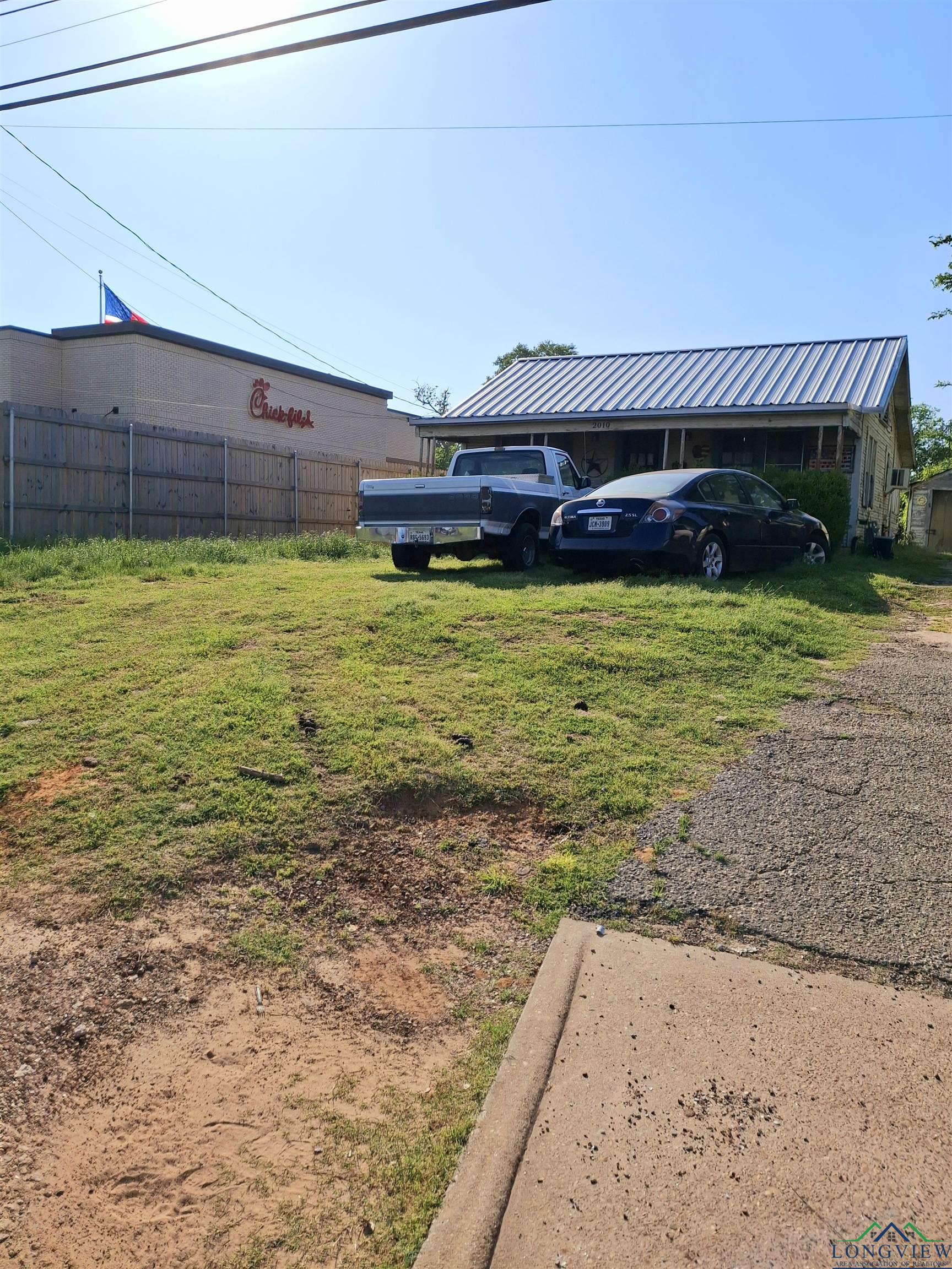2010 Jacksonville Dr, Henderson, Texas image 4