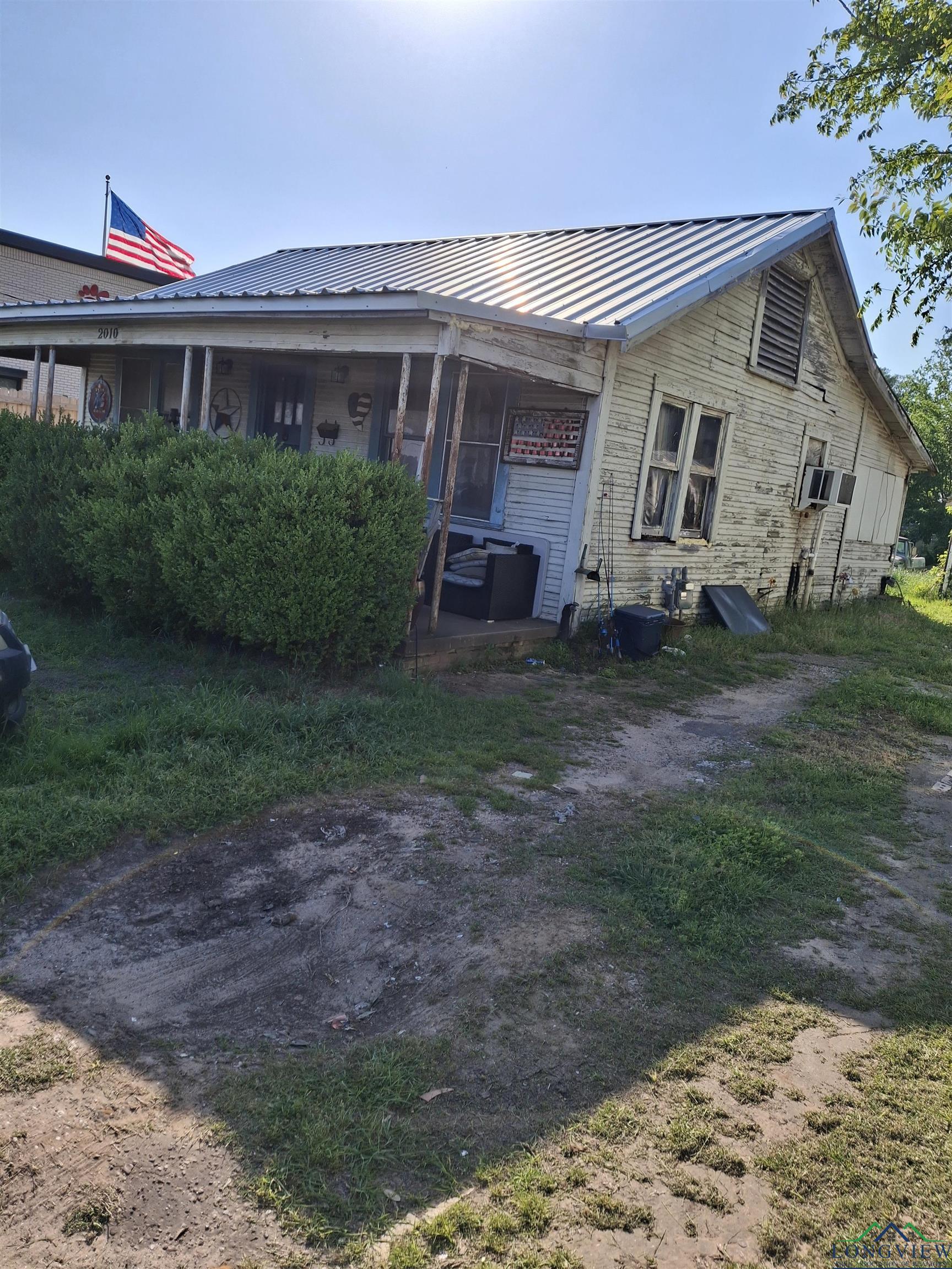 2010 Jacksonville Dr, Henderson, Texas image 3