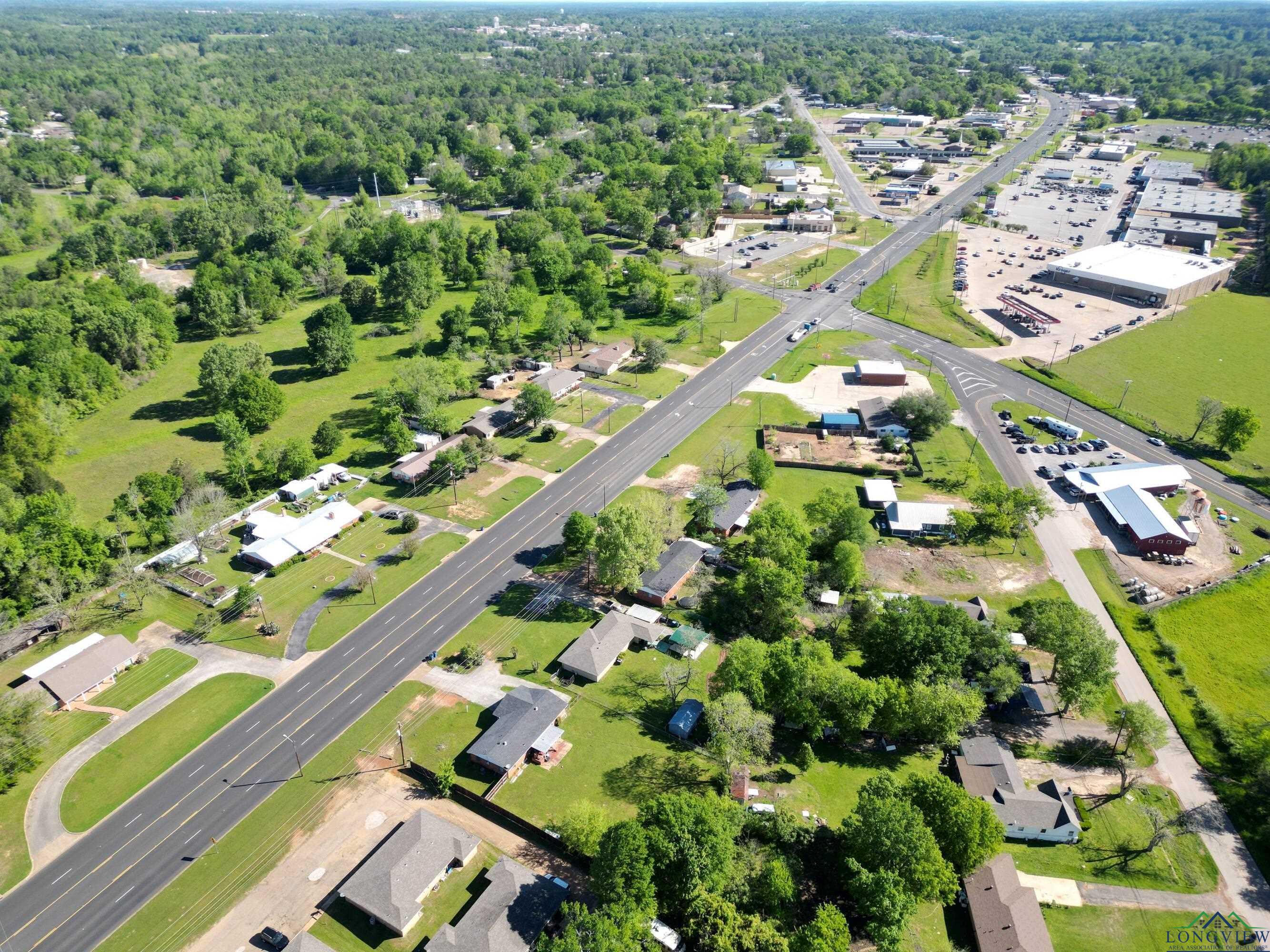 2010 Jacksonville Dr, Henderson, Texas image 7