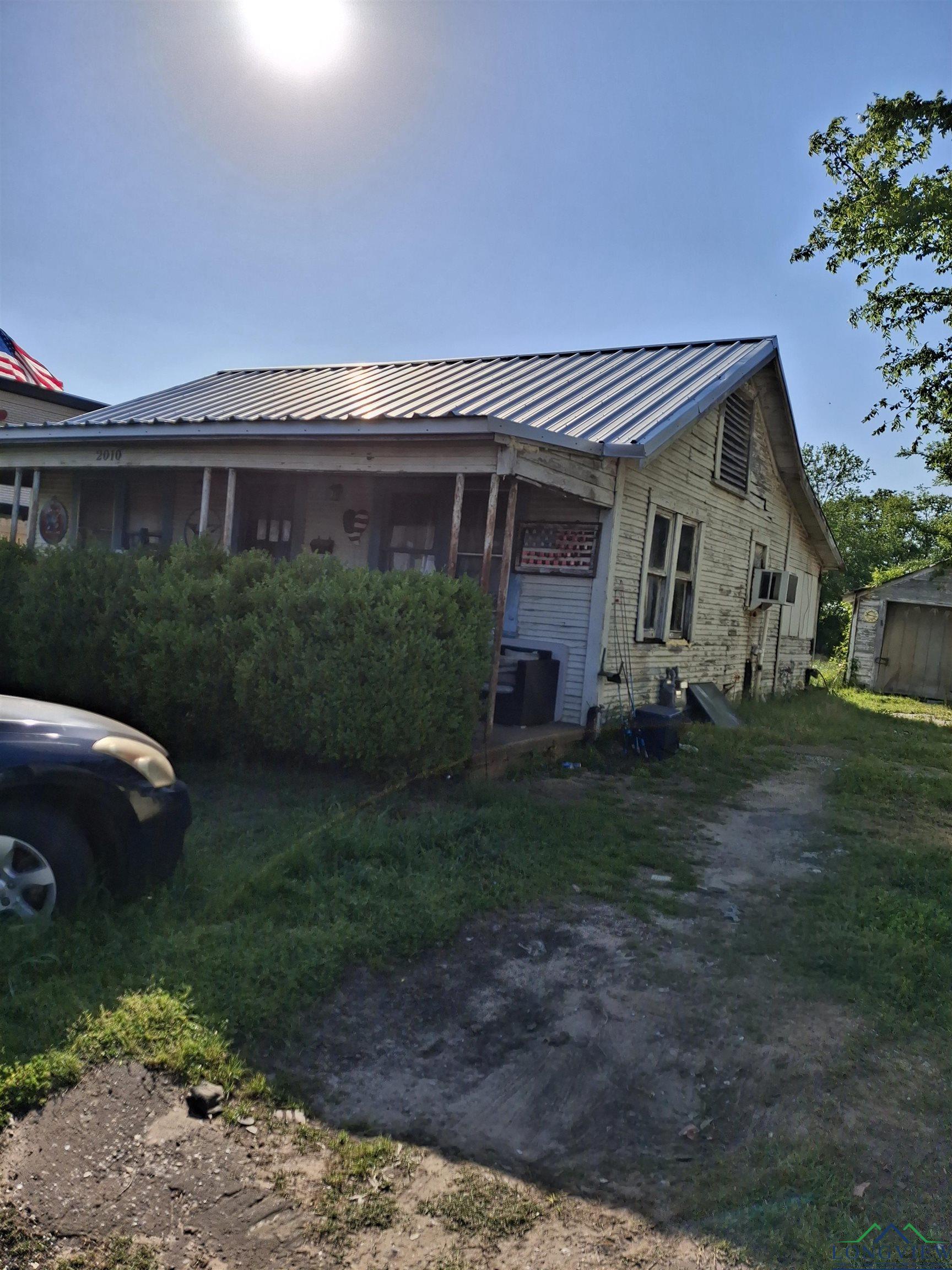 2010 Jacksonville Dr, Henderson, Texas image 2