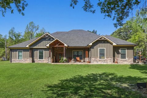 Homes For Sale - 847 Calloway Rd<br/> Marshall, TX 75670
