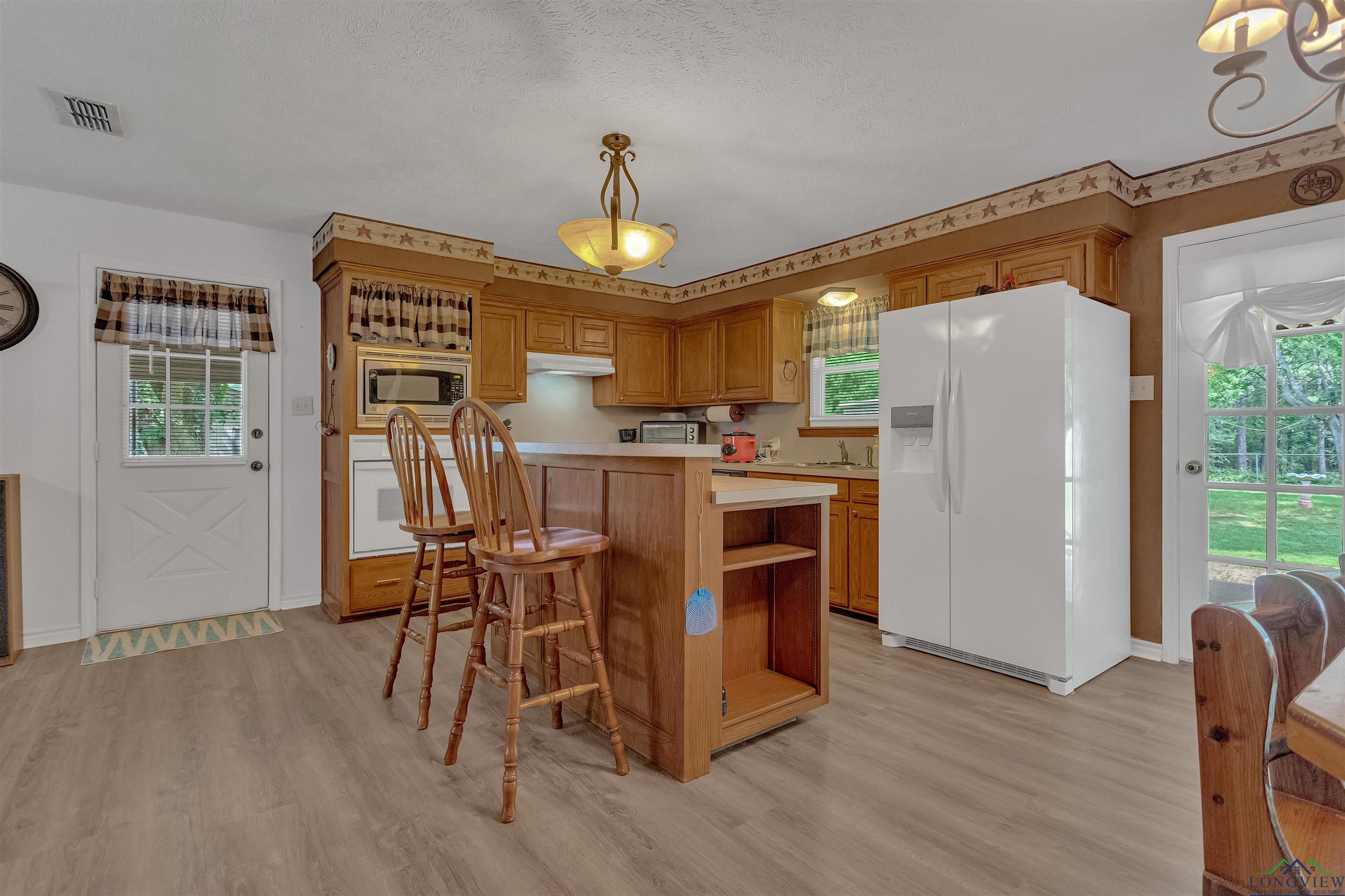 226 Circle Ridge, Gilmer, Texas image 11