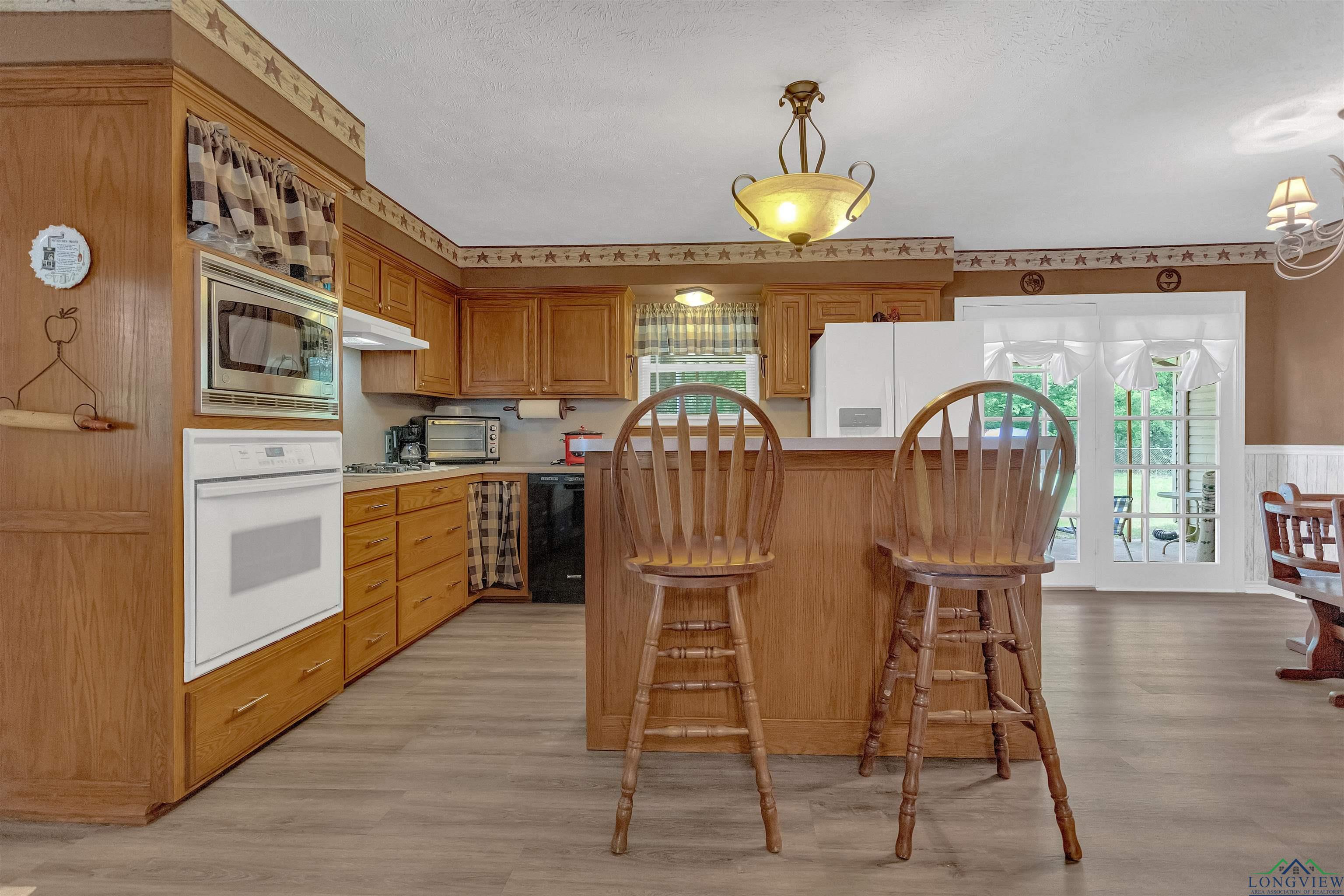 226 Circle Ridge, Gilmer, Texas image 9