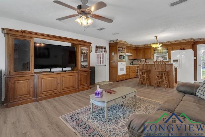 226 Circle Ridge, Gilmer, Texas image 5