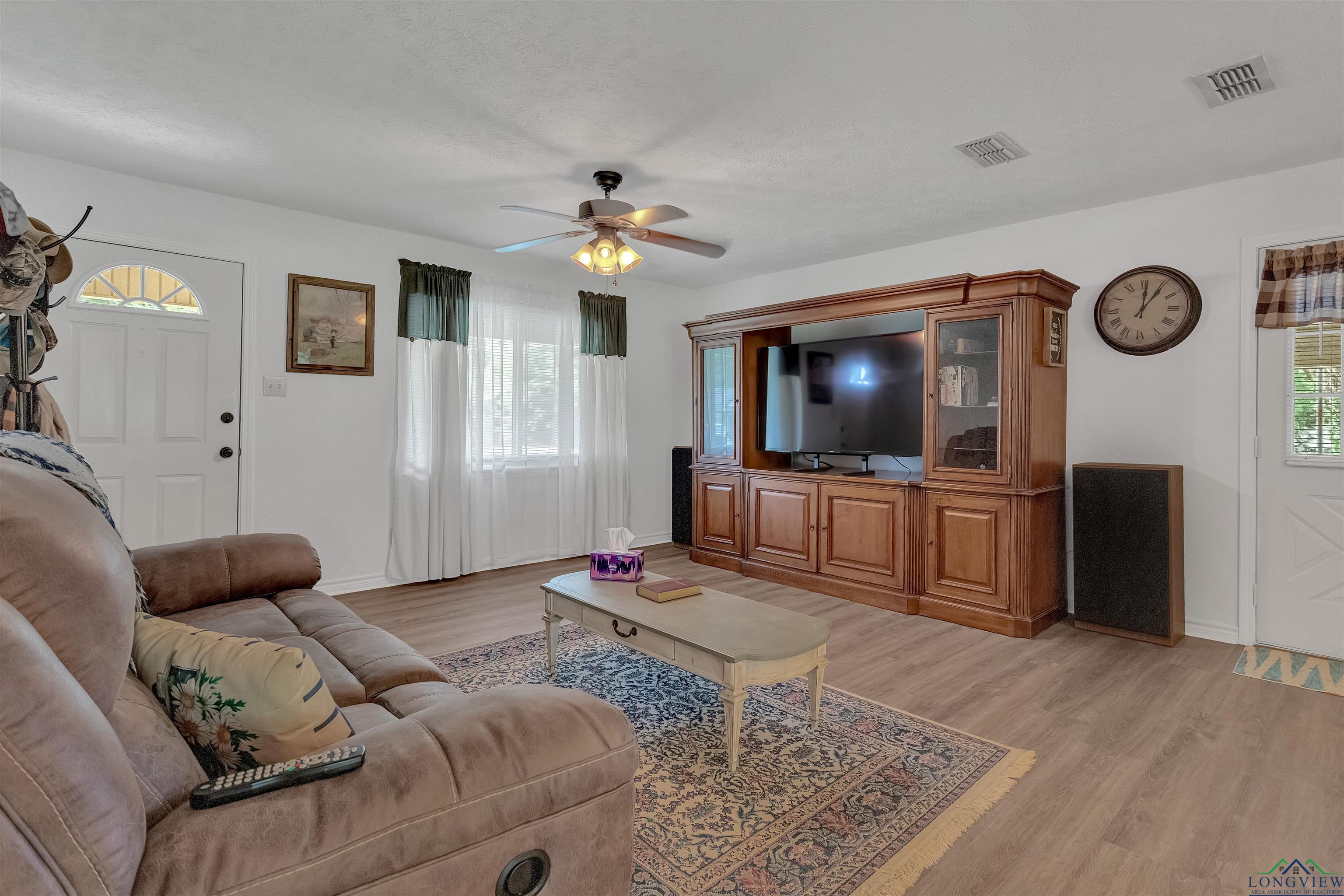 226 Circle Ridge, Gilmer, Texas image 6