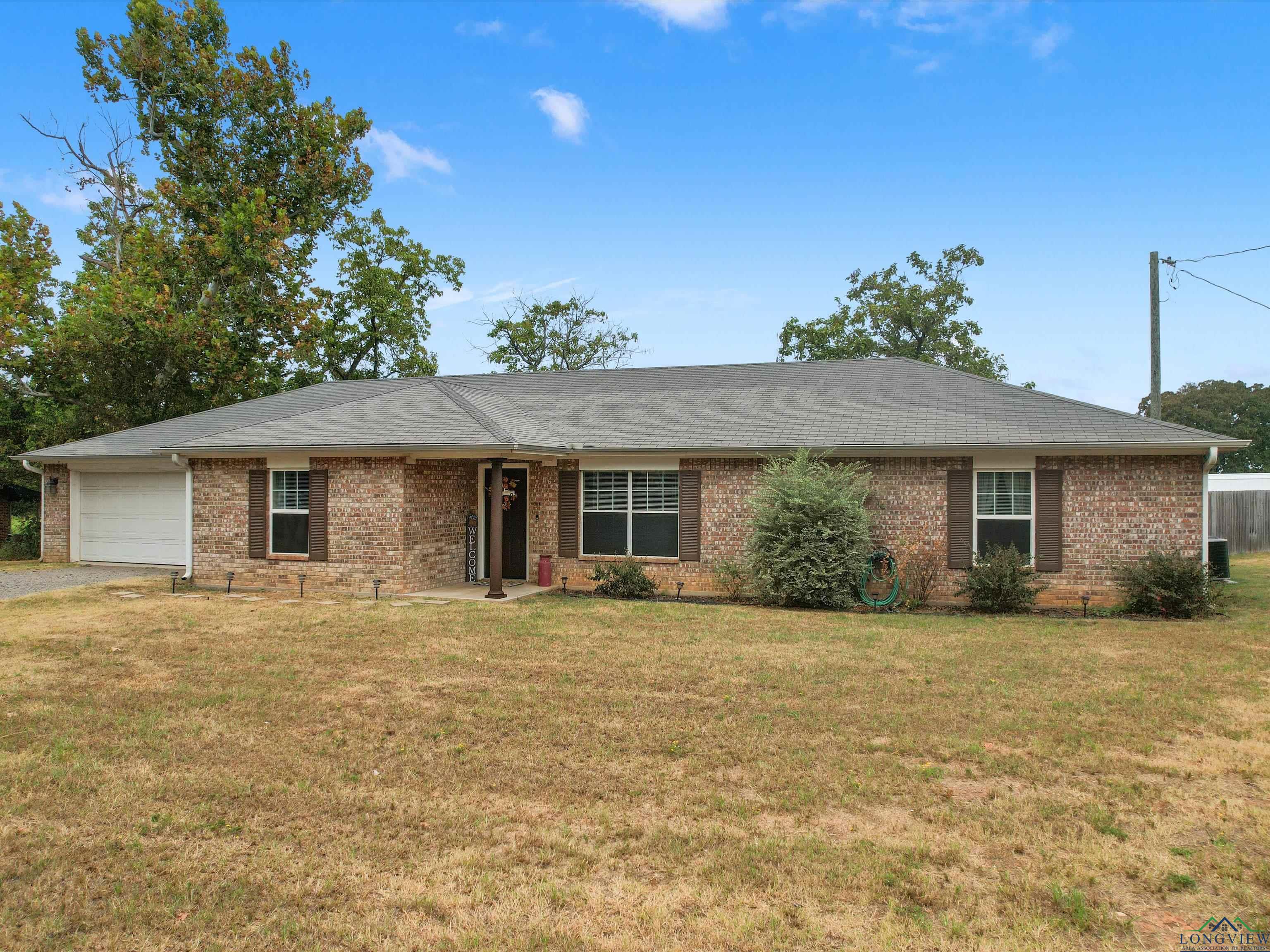 355 Old Coffeeville Rd, Gilmer, Texas image 2