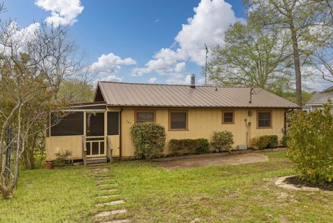 Homes For Sale - 157 Naples Dr<br/> Morris County, Omaha, TX 75571