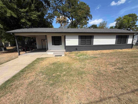 Homes For Sale - 1010 Airport St<br/> Panola County, Carthage, TX 75633