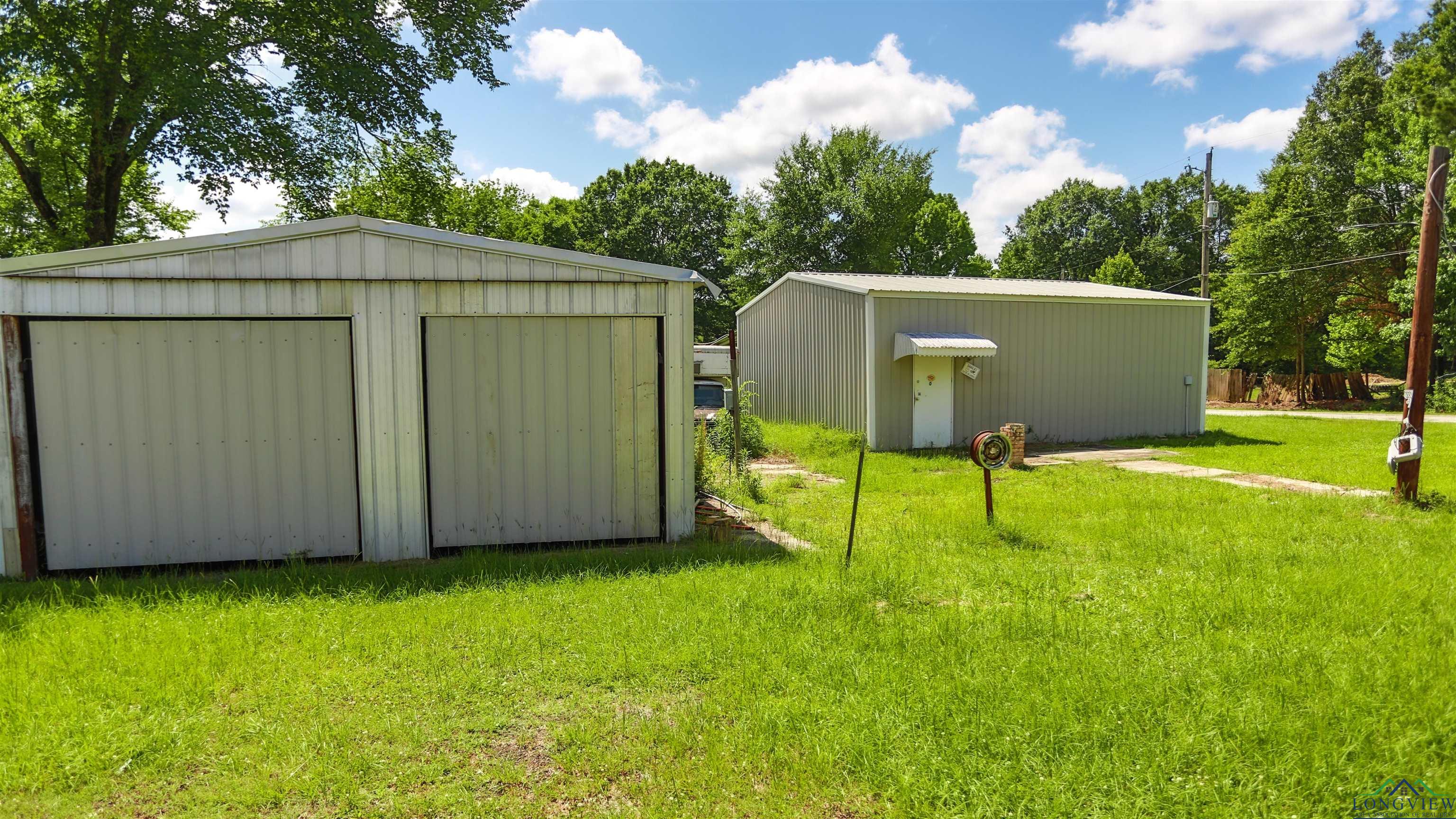 775 N Hearne, Waskom, Texas image 2