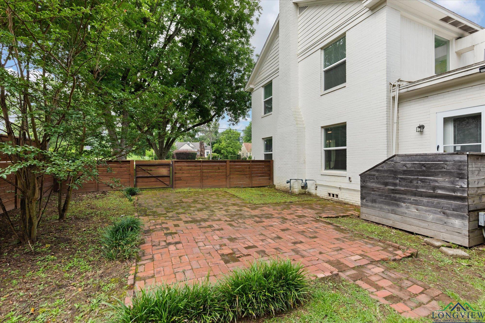 513 E Young, Longview, Texas image 44