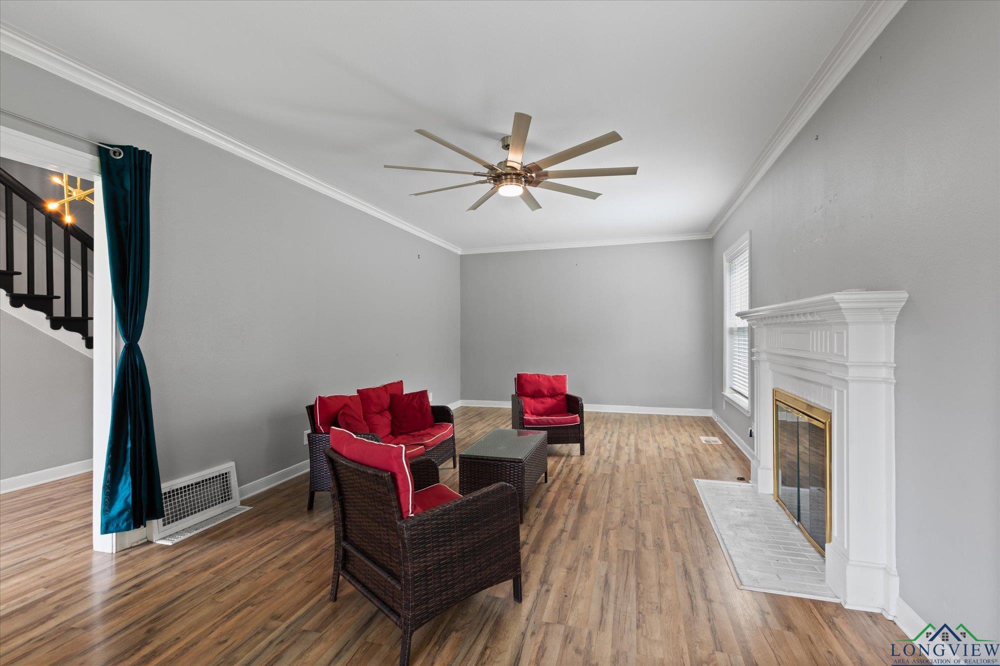513 E Young, Longview, Texas image 9